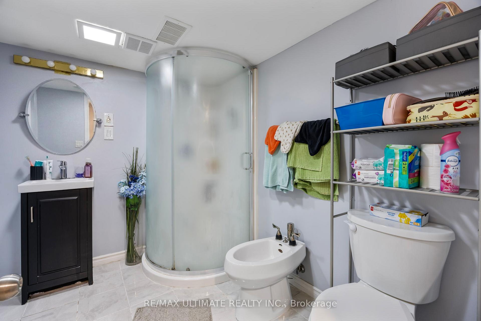 Photo 22 of 82 Beechwood Avenue, Toronto, Rockcliffe-Smythe — HOMEH
