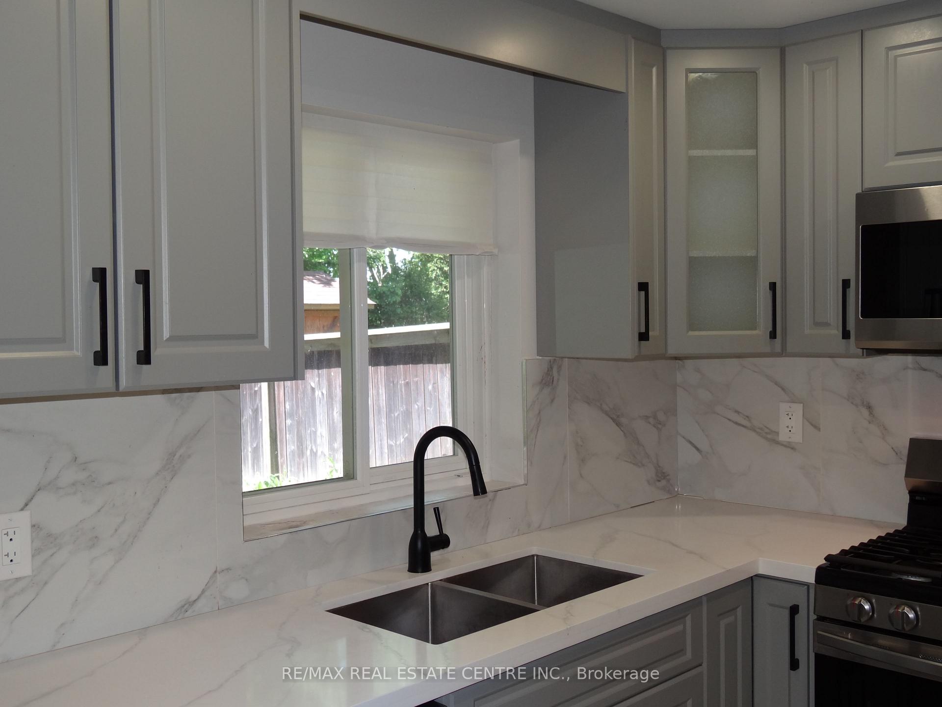 Photo 22 of 28 Rawling Crescent, Brampton, Heart Lake East — HOMEH