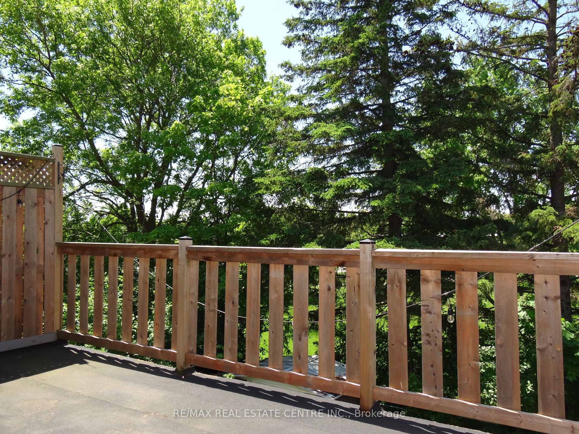 Photo 33 of 28 Rawling Crescent, Brampton, Heart Lake East — HOMEH