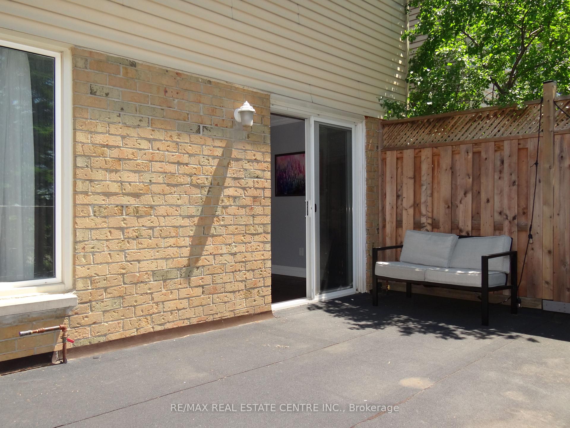 Photo 34 of 28 Rawling Crescent, Brampton, Heart Lake East — HOMEH