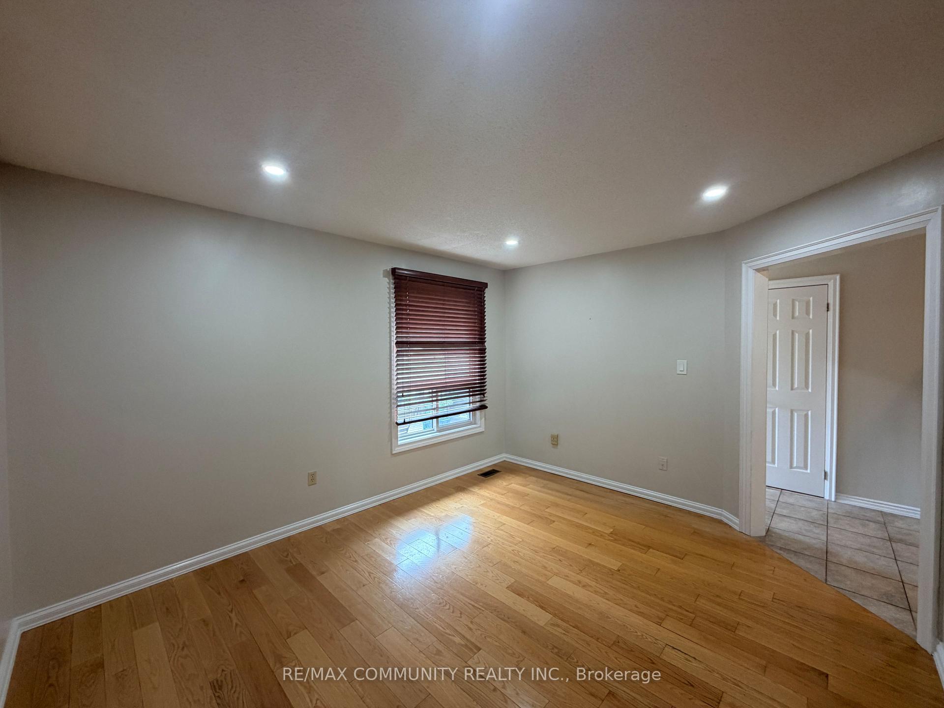 Photo 5 of Unit Main, 65 Hewitt Crescent, Ajax, South East — HOMEH