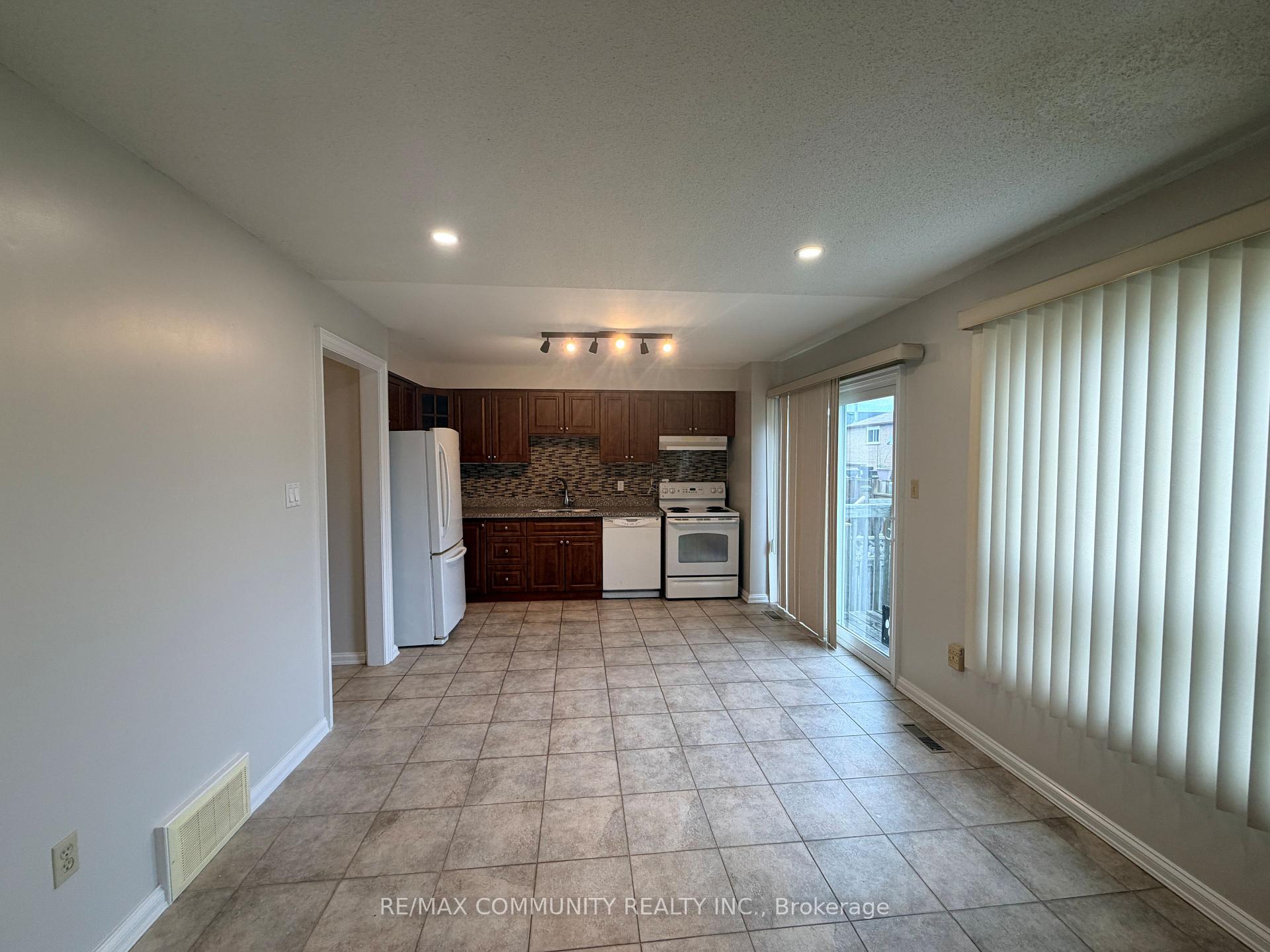 Photo 10 of Unit Main, 65 Hewitt Crescent, Ajax, South East — HOMEH
