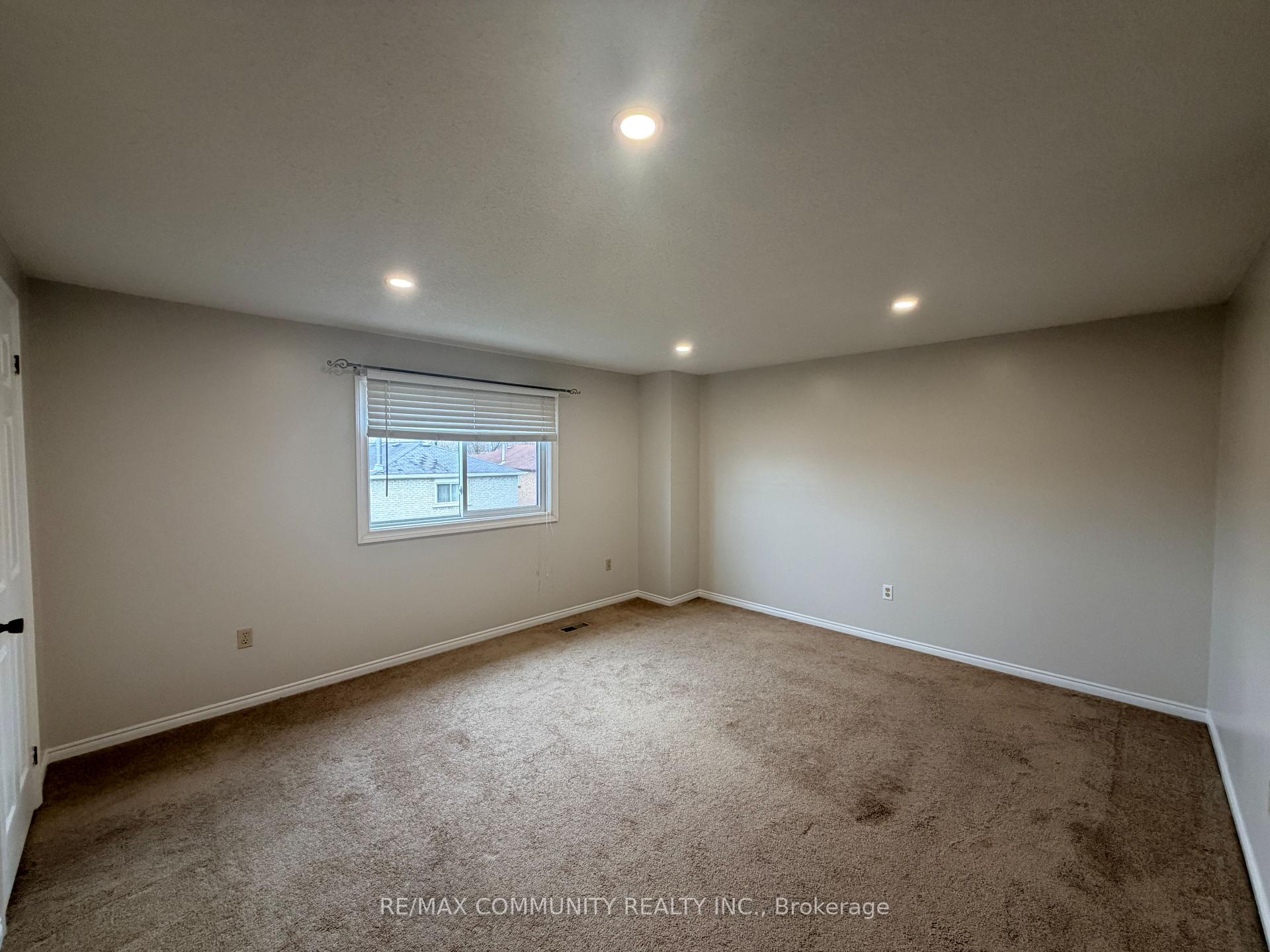 Photo 15 of Unit Main, 65 Hewitt Crescent, Ajax, South East — HOMEH