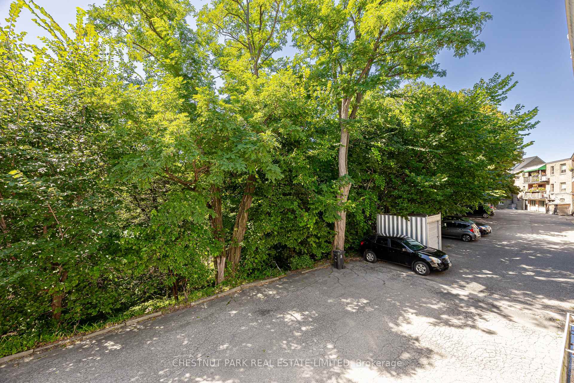 Photo 6 of Unit Main, 99 Chatsworth Drive, Toronto, Lawrence Park South — HOMEH