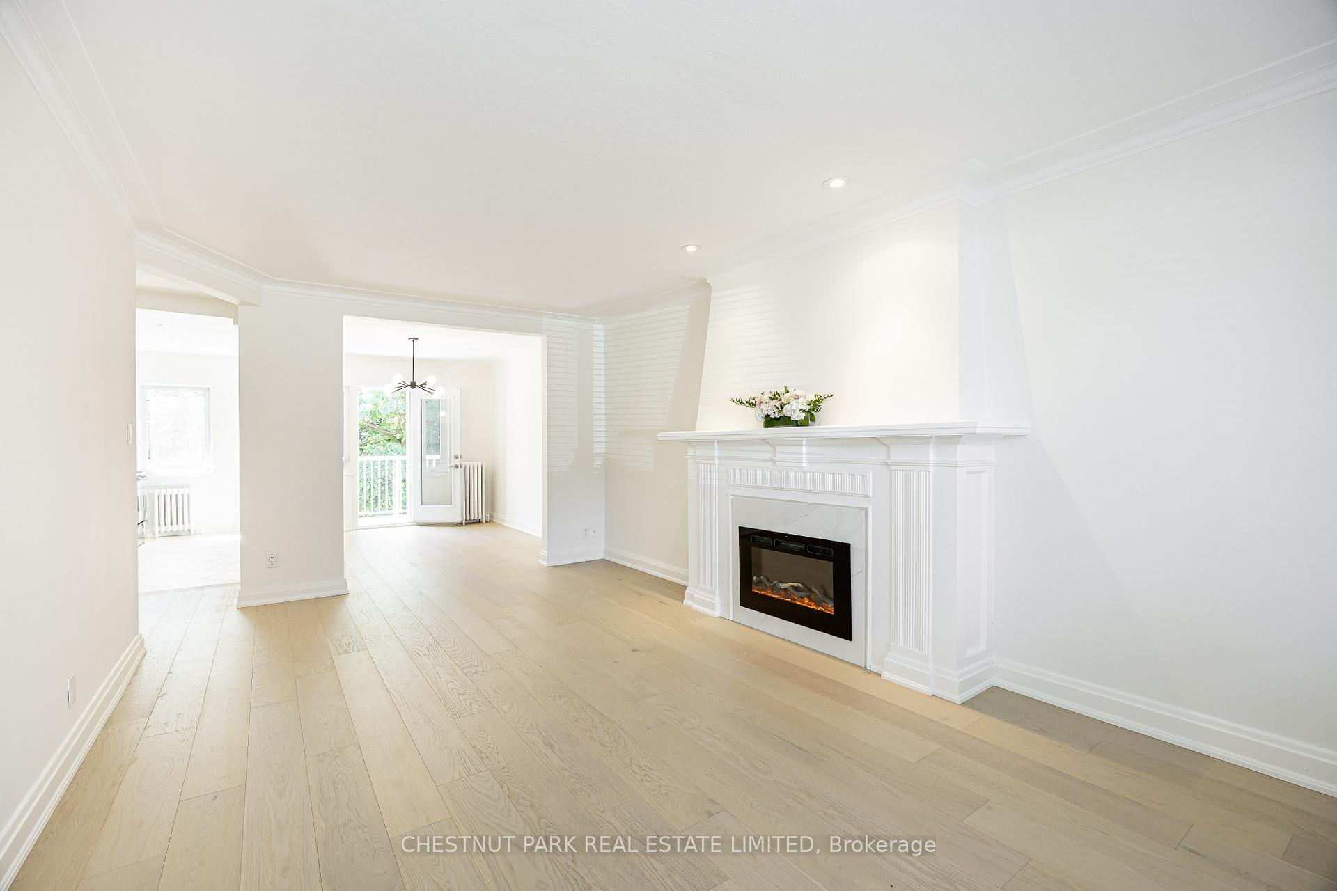 Photo 7 of Unit Main, 99 Chatsworth Drive, Toronto, Lawrence Park South — HOMEH