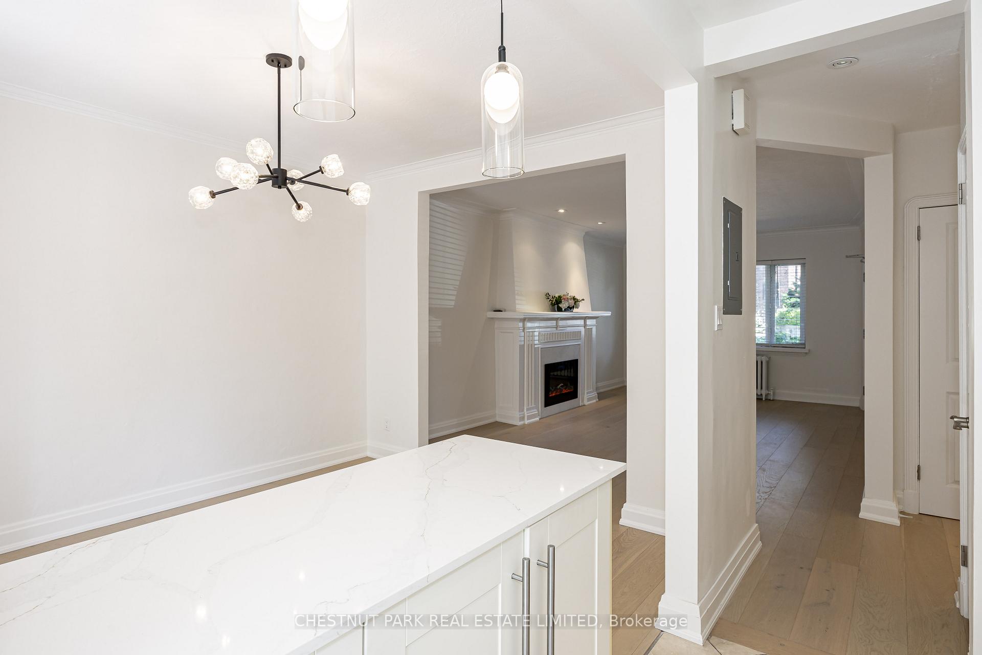 Photo 18 of Unit Main, 99 Chatsworth Drive, Toronto, Lawrence Park South — HOMEH