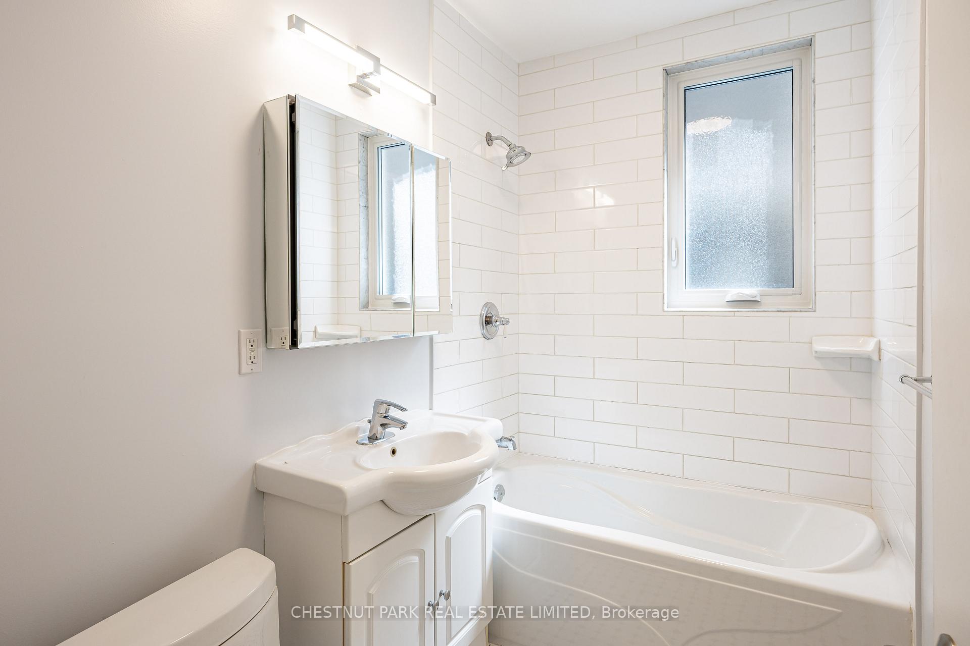 Photo 20 of Unit Main, 99 Chatsworth Drive, Toronto, Lawrence Park South — HOMEH