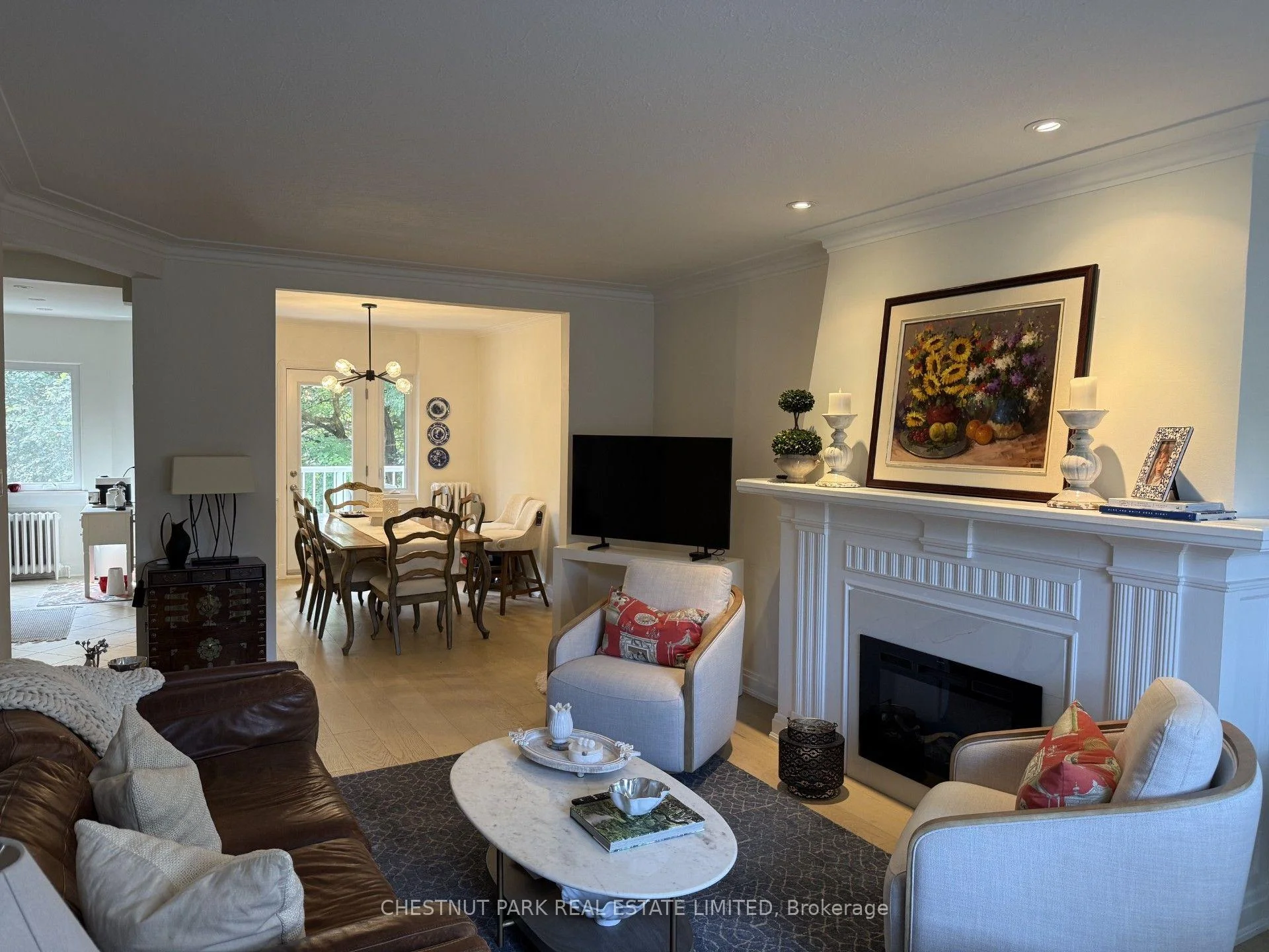 Photo 8 of Unit Main, 99 Chatsworth Drive, Toronto, Lawrence Park South — HOMEH