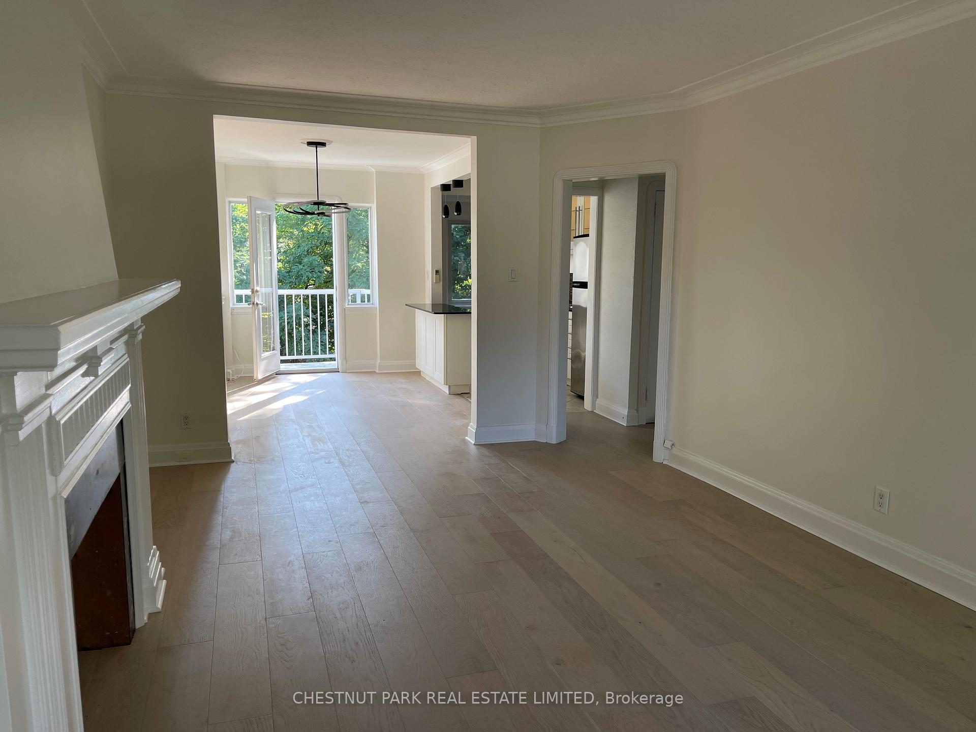 Photo 3 of Unit Upper, 101 Chatsworth Drive, Toronto, Lawrence Park South — HOMEH