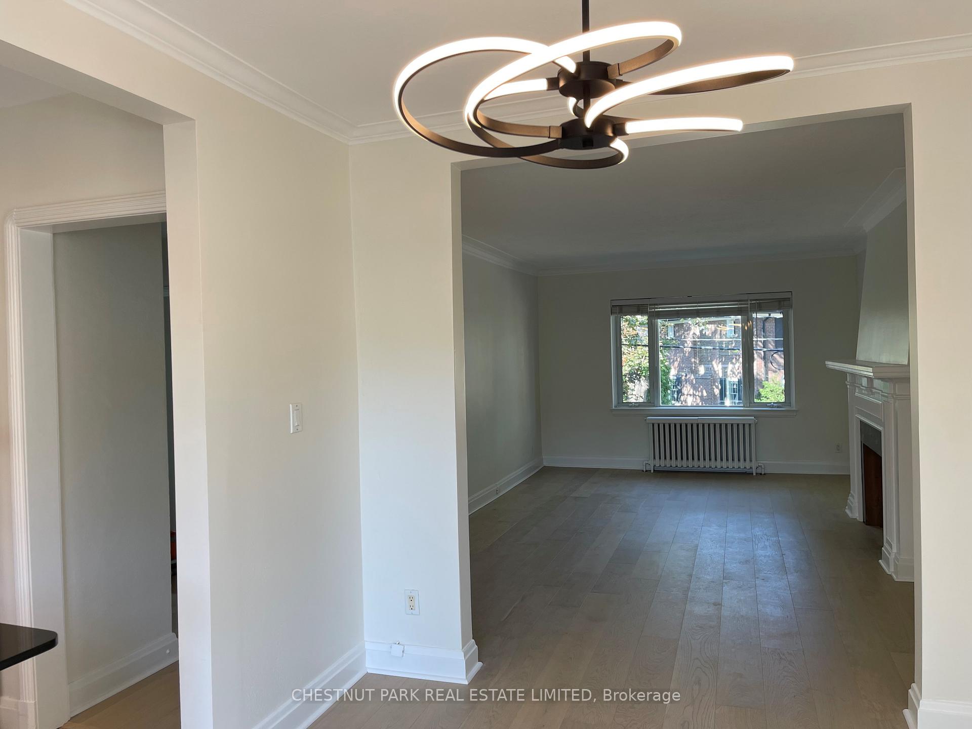 Photo 4 of Unit Upper, 101 Chatsworth Drive, Toronto, Lawrence Park South — HOMEH