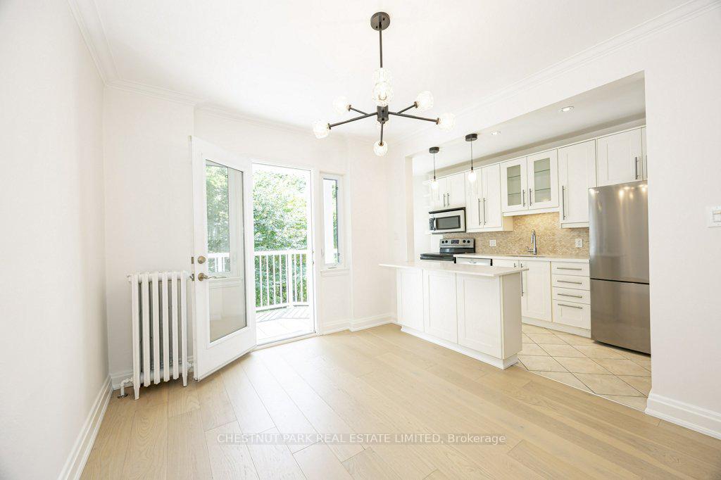 Photo 10 of Unit Upper, 101 Chatsworth Drive, Toronto, Lawrence Park South — HOMEH