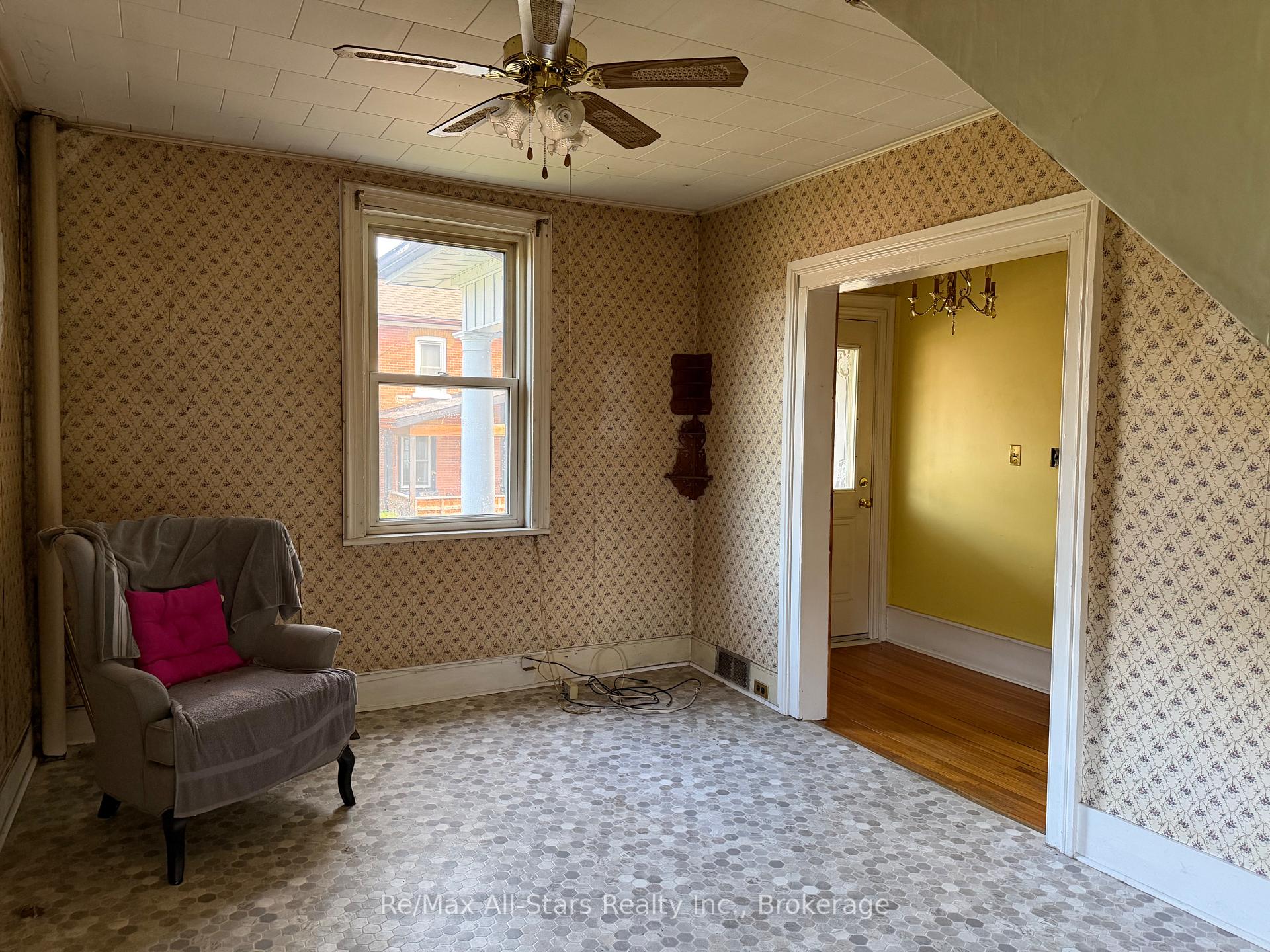 Photo 5 of 54 Munro Street, Brock, Cannington — HOMEH
