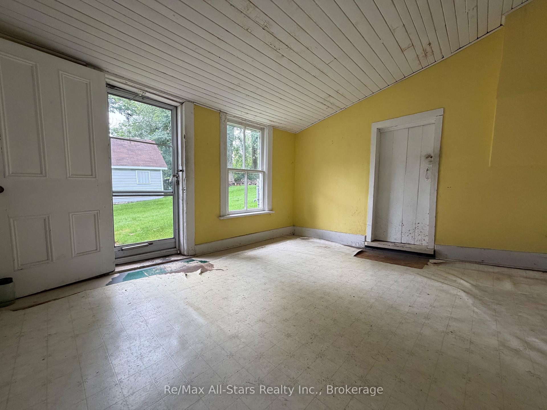 Photo 12 of 54 Munro Street, Brock, Cannington — HOMEH
