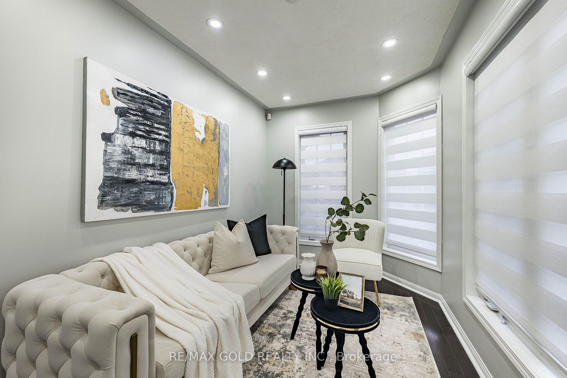 Photo 7 of 55 Secord Crescent, Brampton, Fletcher's Meadow — HOMEH