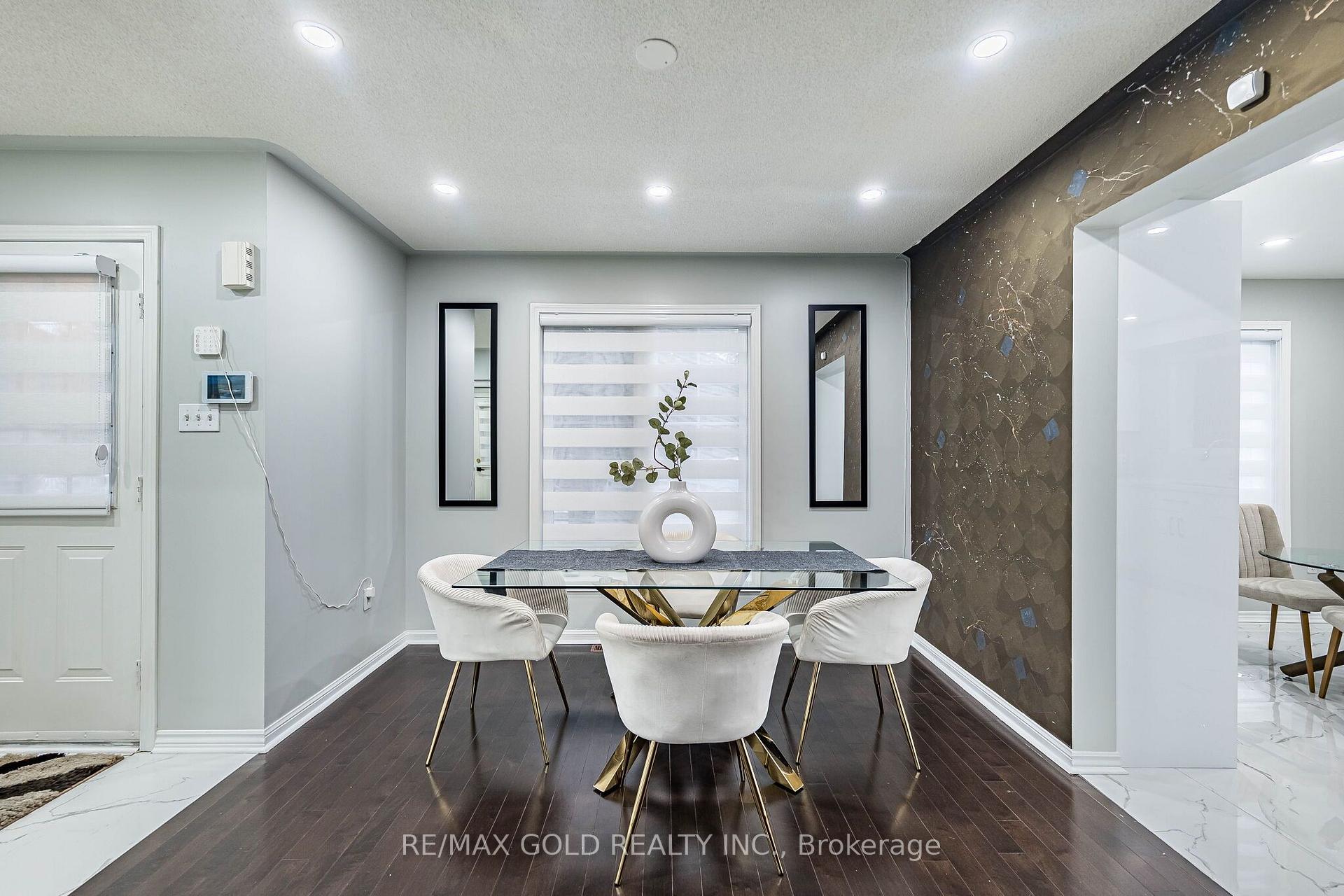 Photo 12 of 55 Secord Crescent, Brampton, Fletcher's Meadow — HOMEH