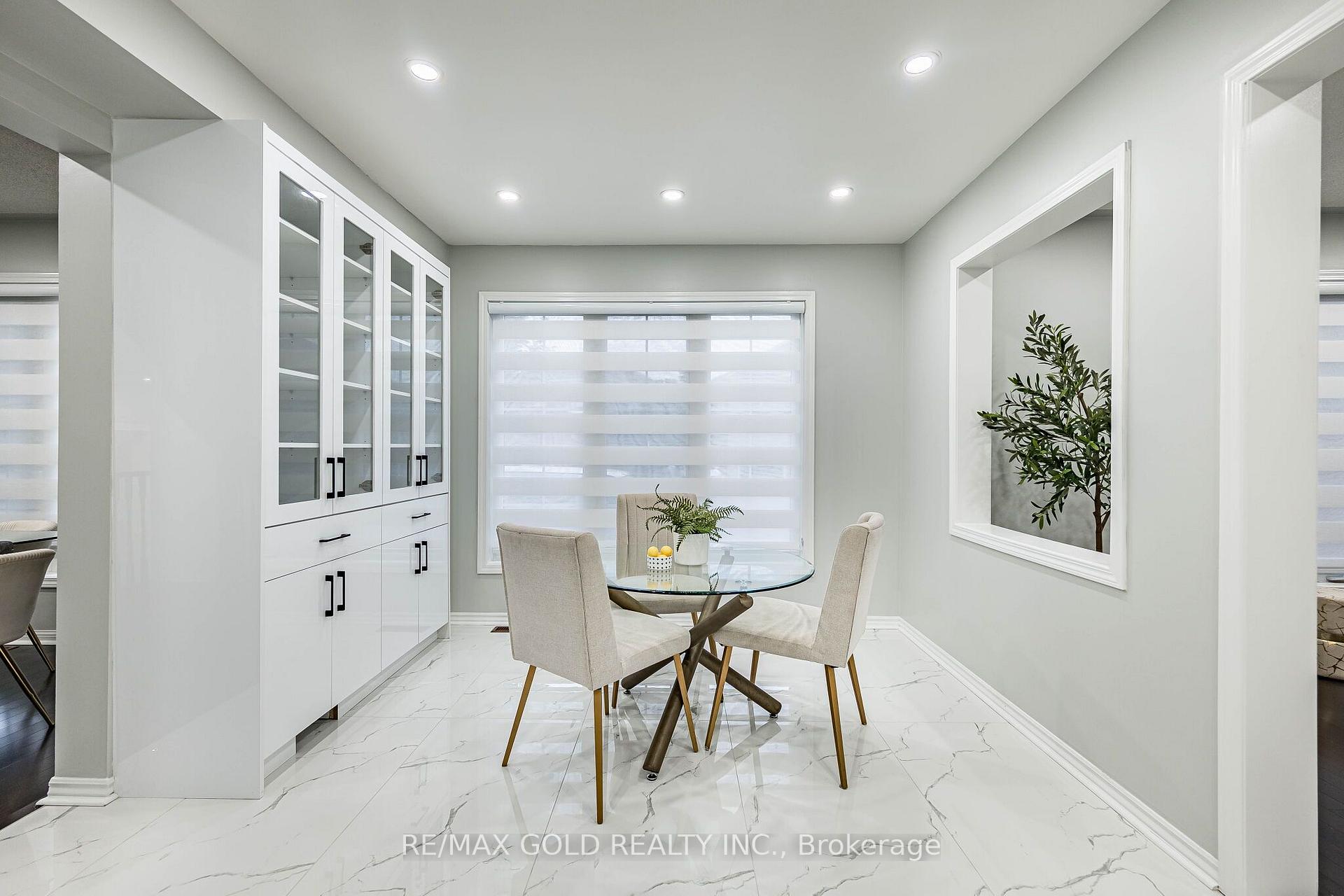 Photo 16 of 55 Secord Crescent, Brampton, Fletcher's Meadow — HOMEH