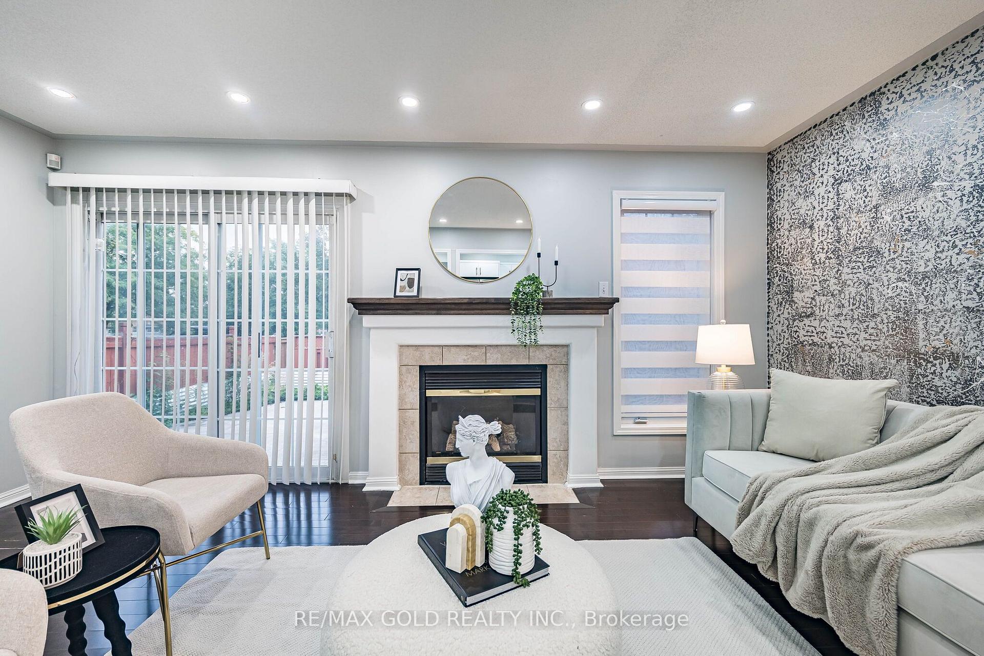 Photo 25 of 55 Secord Crescent, Brampton, Fletcher's Meadow — HOMEH