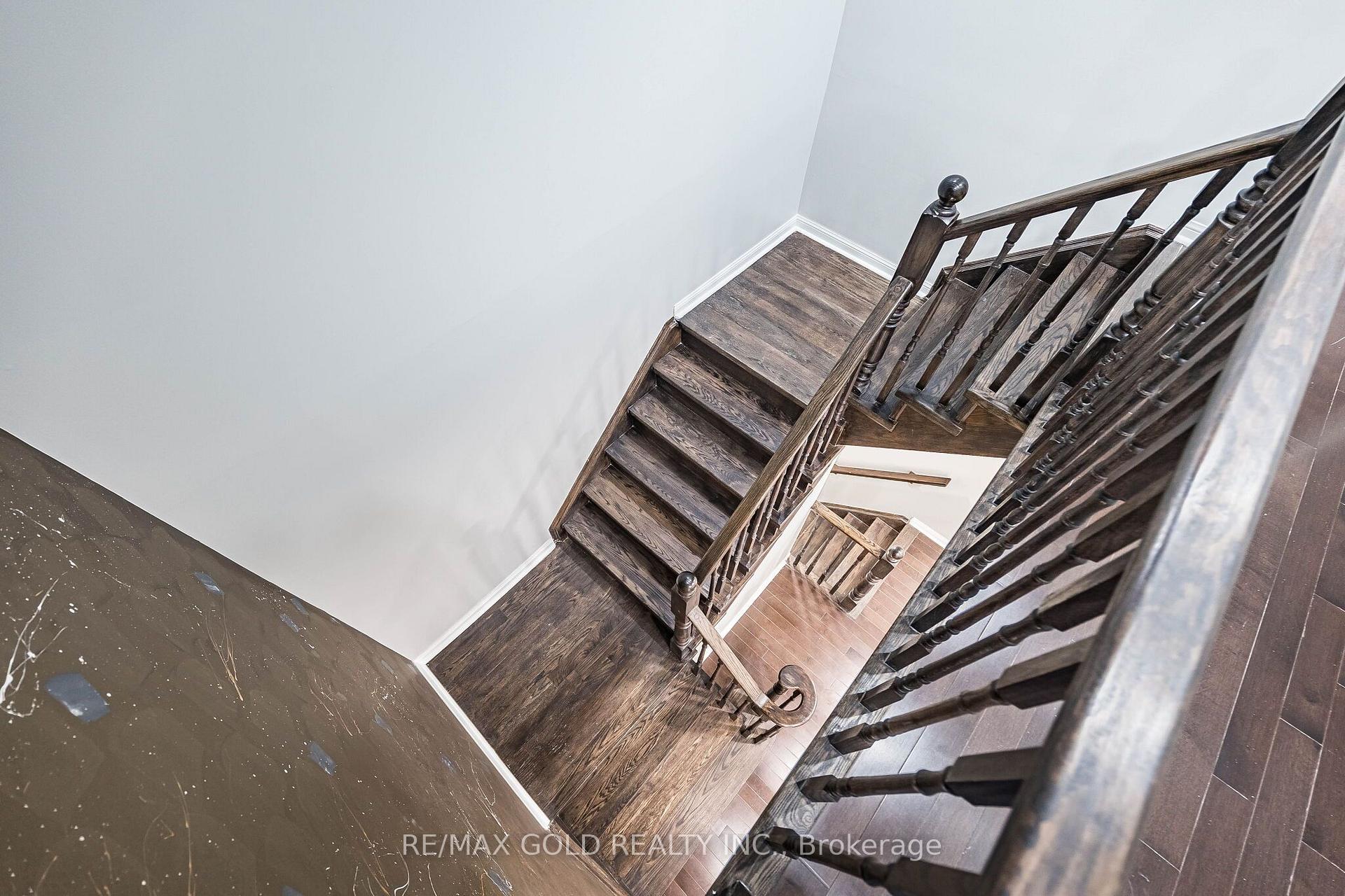 Photo 28 of 55 Secord Crescent, Brampton, Fletcher's Meadow — HOMEH