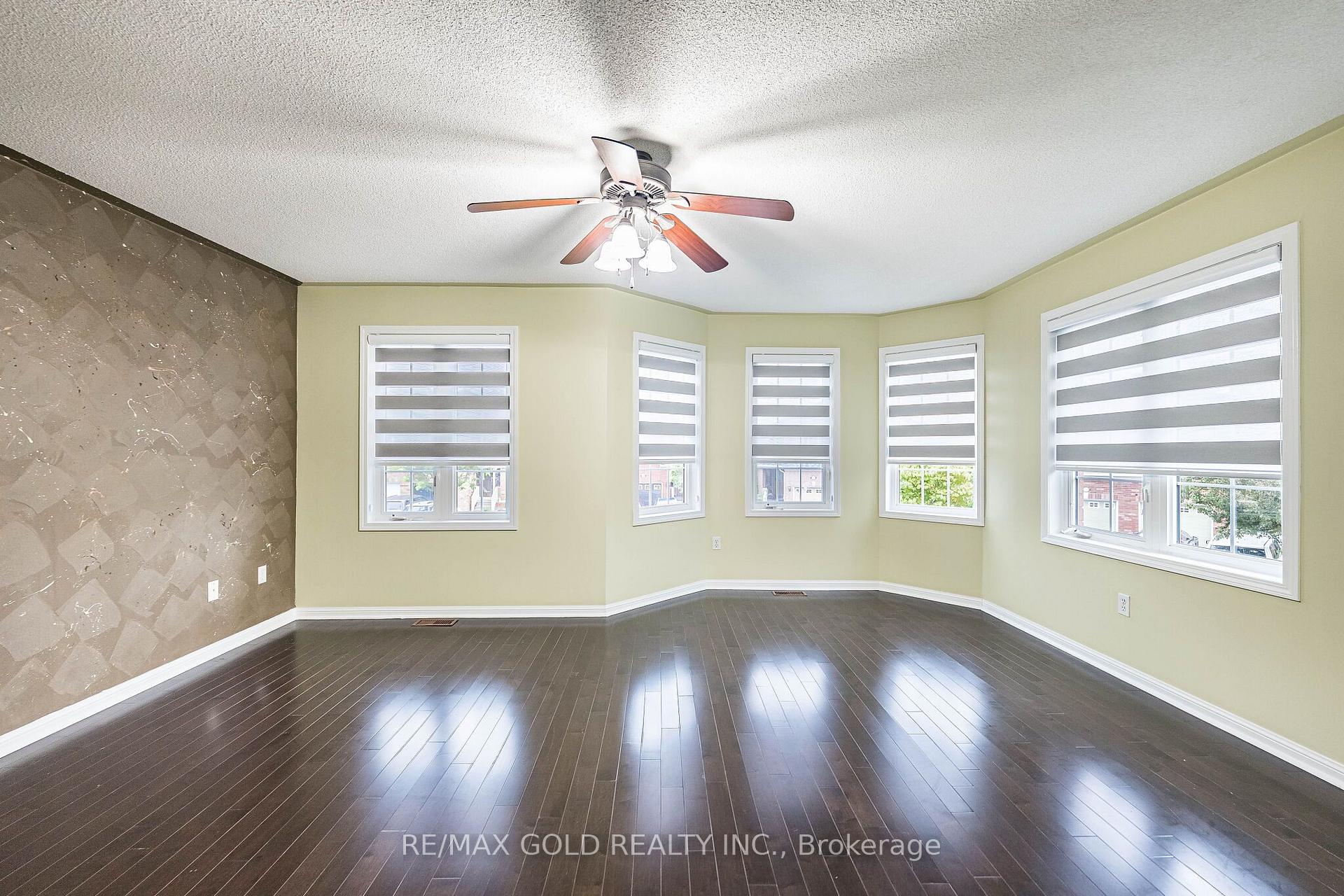 Photo 31 of 55 Secord Crescent, Brampton, Fletcher's Meadow — HOMEH
