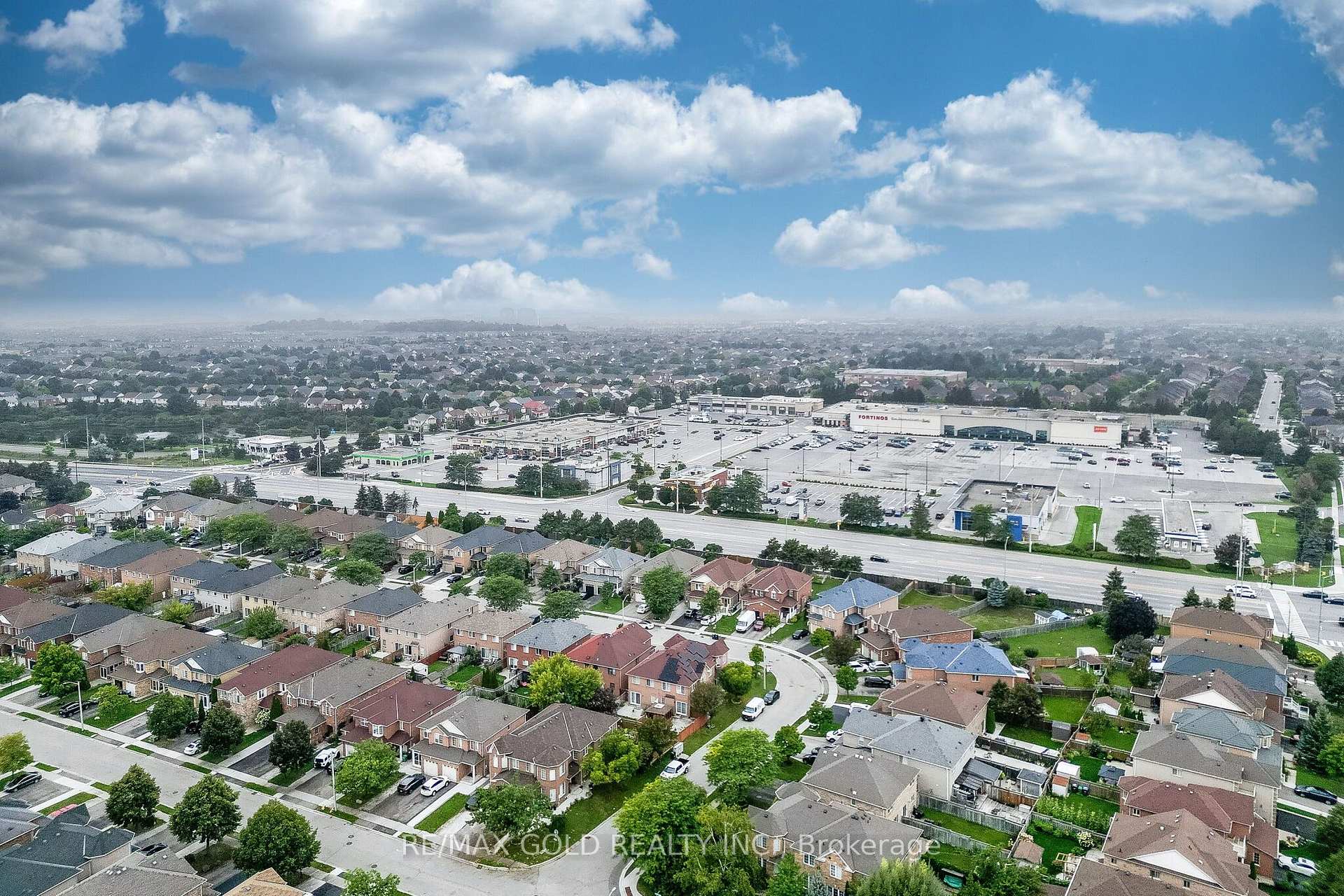 Photo 50 of 55 Secord Crescent, Brampton, Fletcher's Meadow — HOMEH