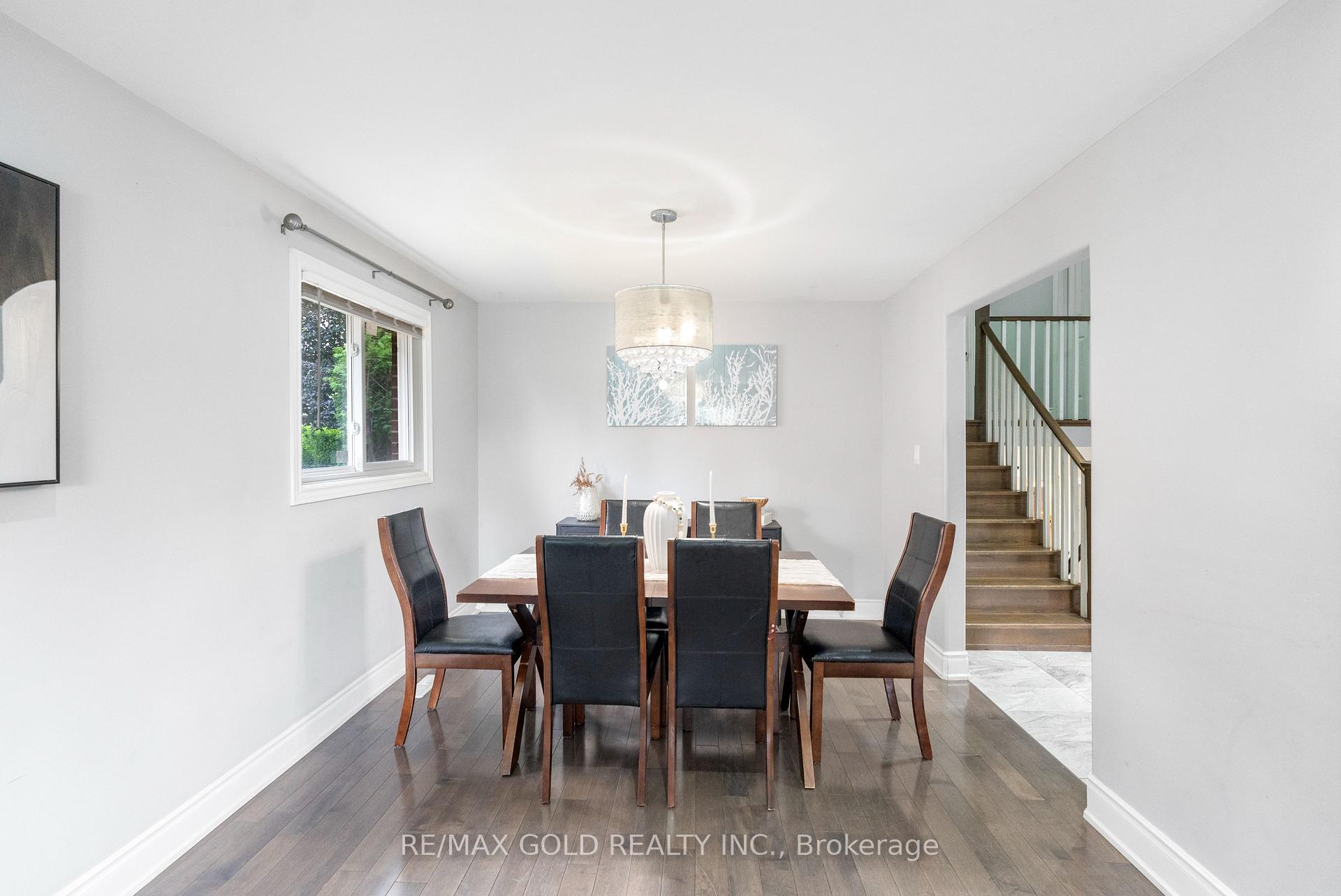 Photo 10 of 48 Maidstone Crescent, Brampton, Central Park — HOMEH