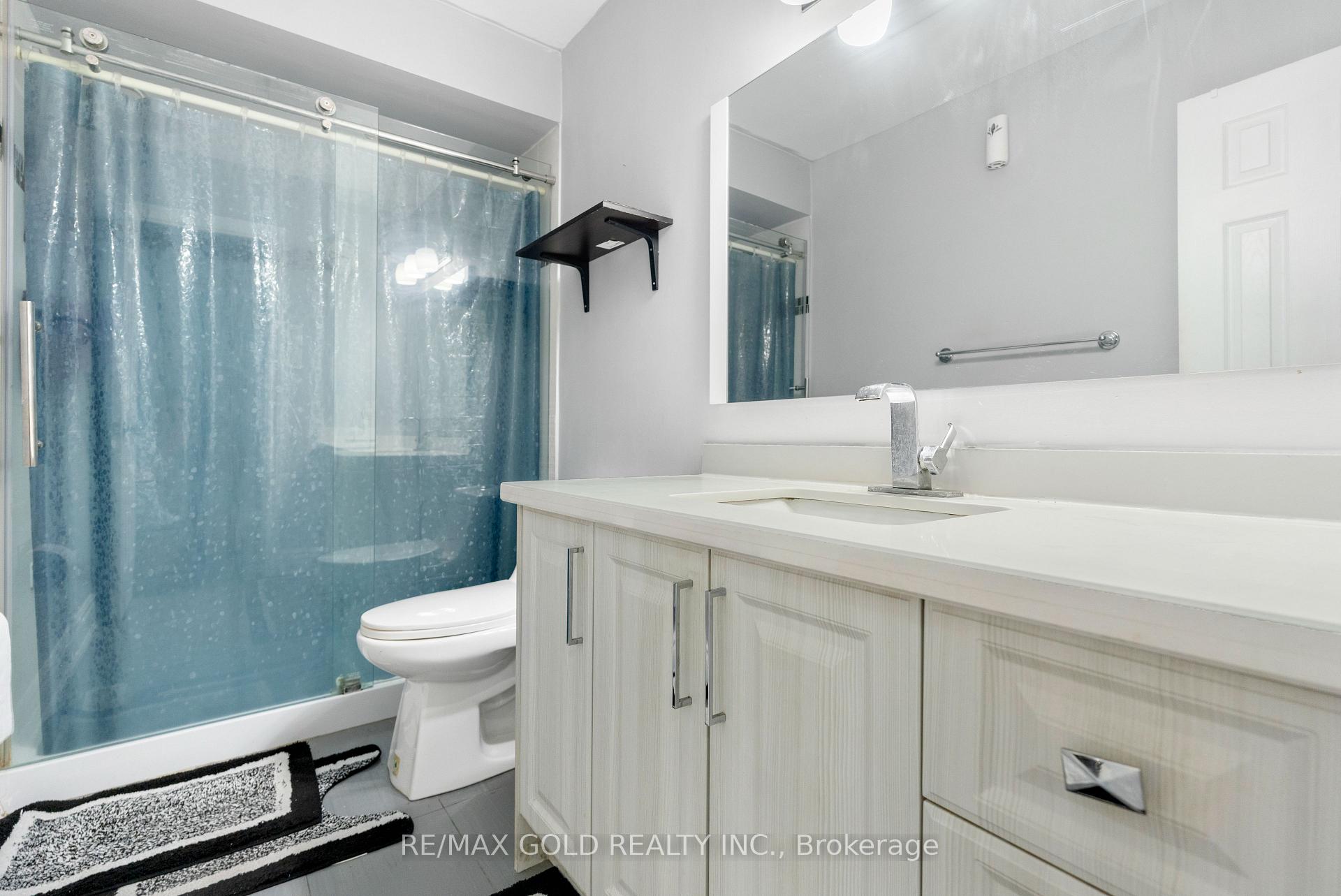 Photo 17 of 48 Maidstone Crescent, Brampton, Central Park — HOMEH