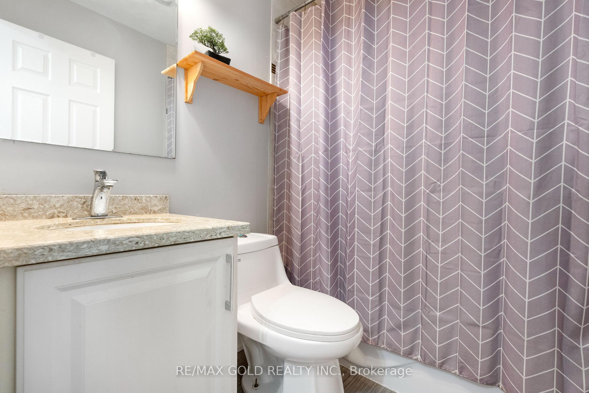 Photo 29 of 48 Maidstone Crescent, Brampton, Central Park — HOMEH
