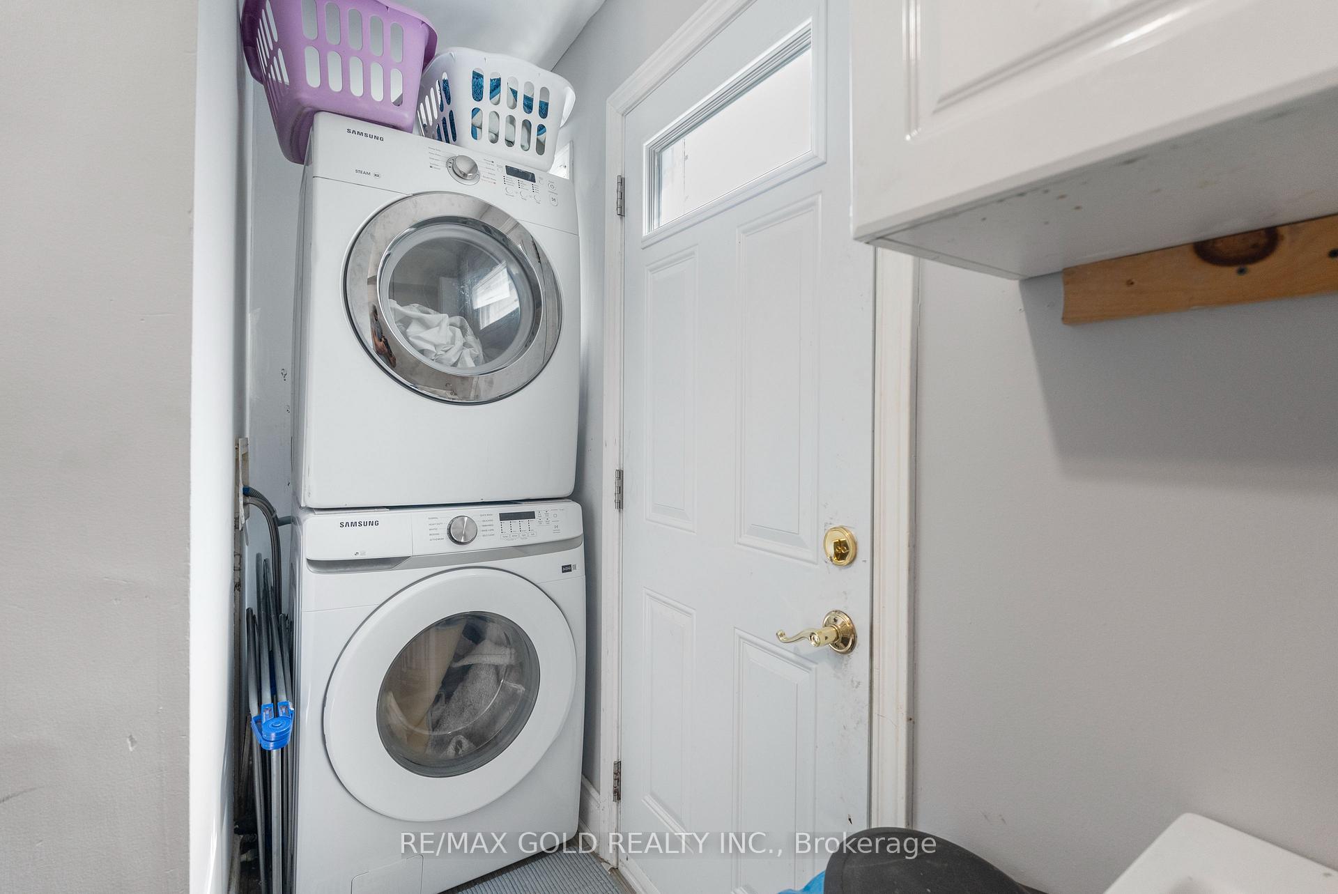 Photo 40 of 48 Maidstone Crescent, Brampton, Central Park — HOMEH