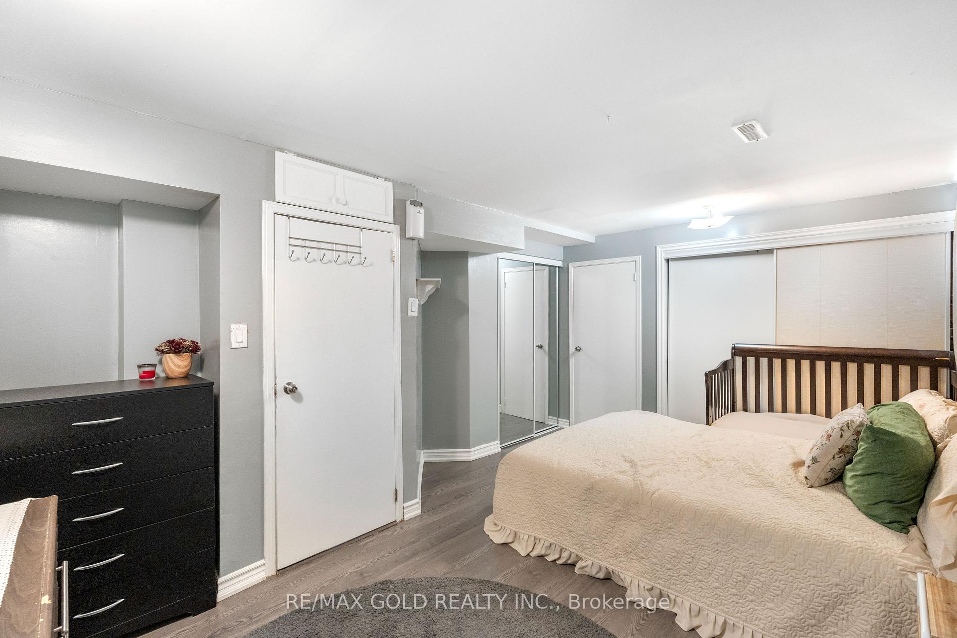 Photo 45 of 48 Maidstone Crescent, Brampton, Central Park — HOMEH