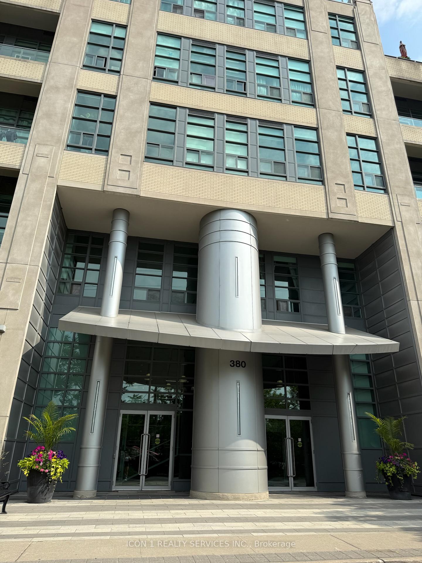 Photo 4 of Unit 313, 380 Macpherson Avenue, Toronto, Casa Loma — HOMEH