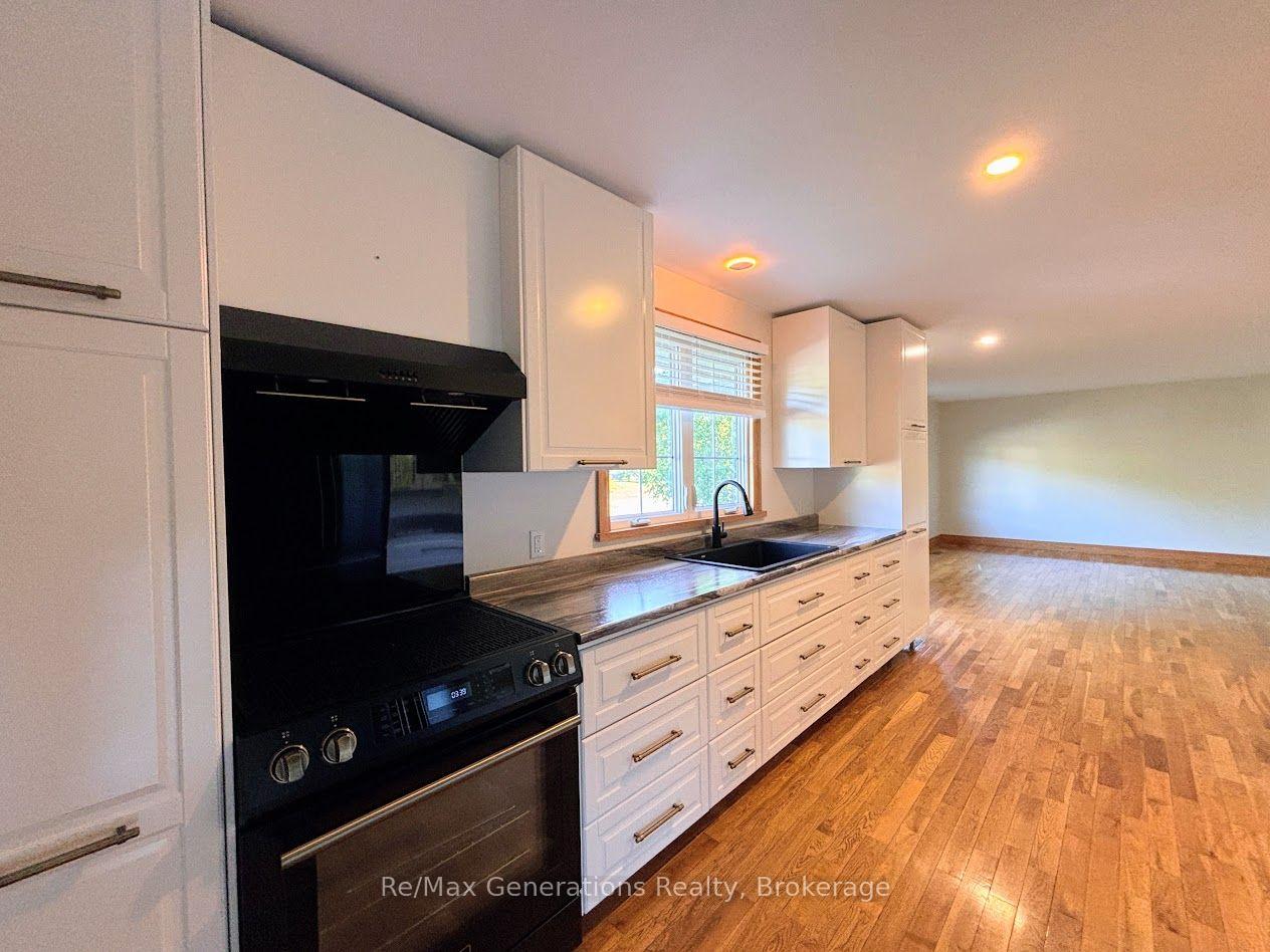 Photo 2 of 34 Redwing Avenue, Manitouwadge, TB-73 — HOMEH