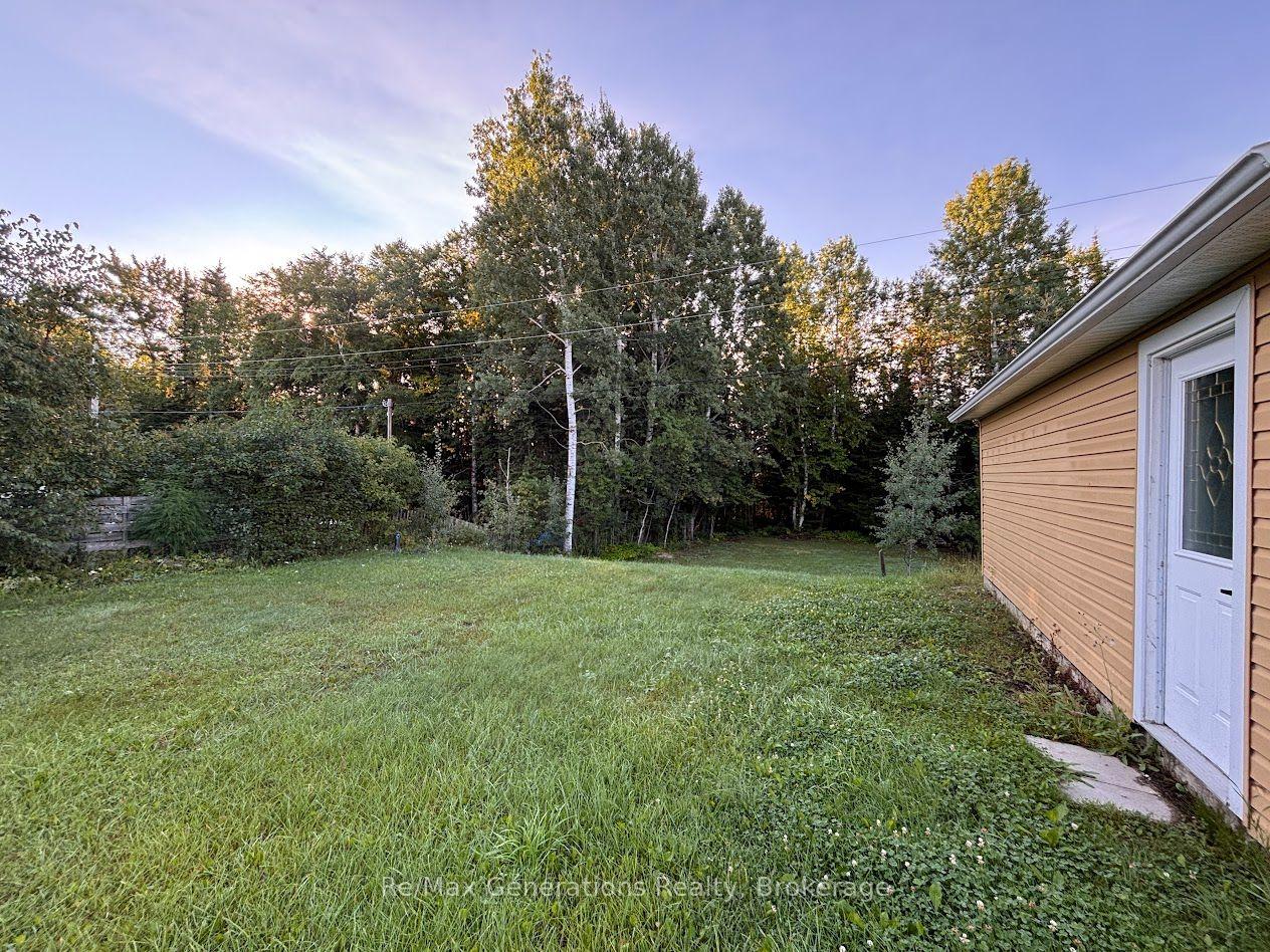 Photo 33 of 34 Redwing Avenue, Manitouwadge, TB-73 — HOMEH