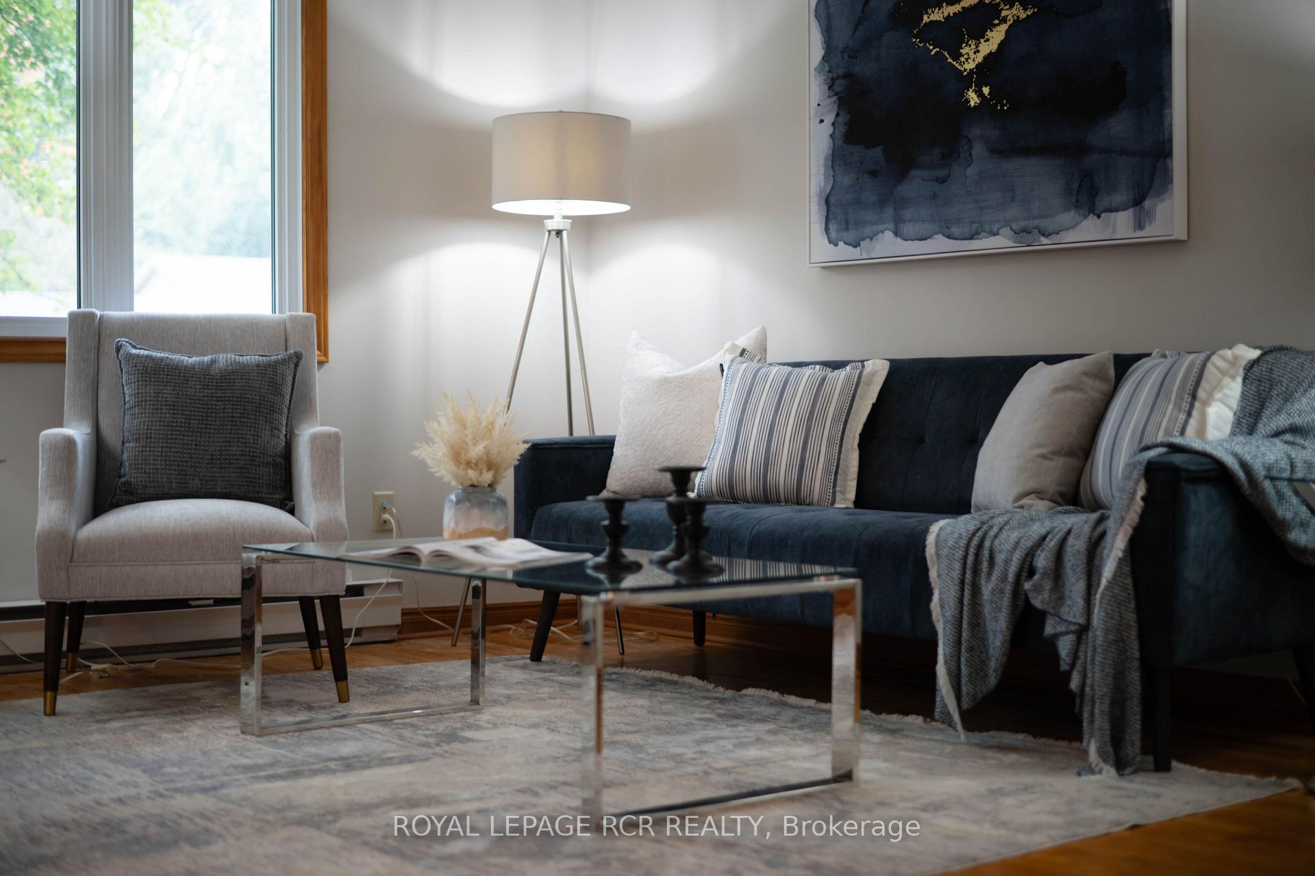 Photo 14 of 427 Pineview Gardens, Shelburne — HOMEH