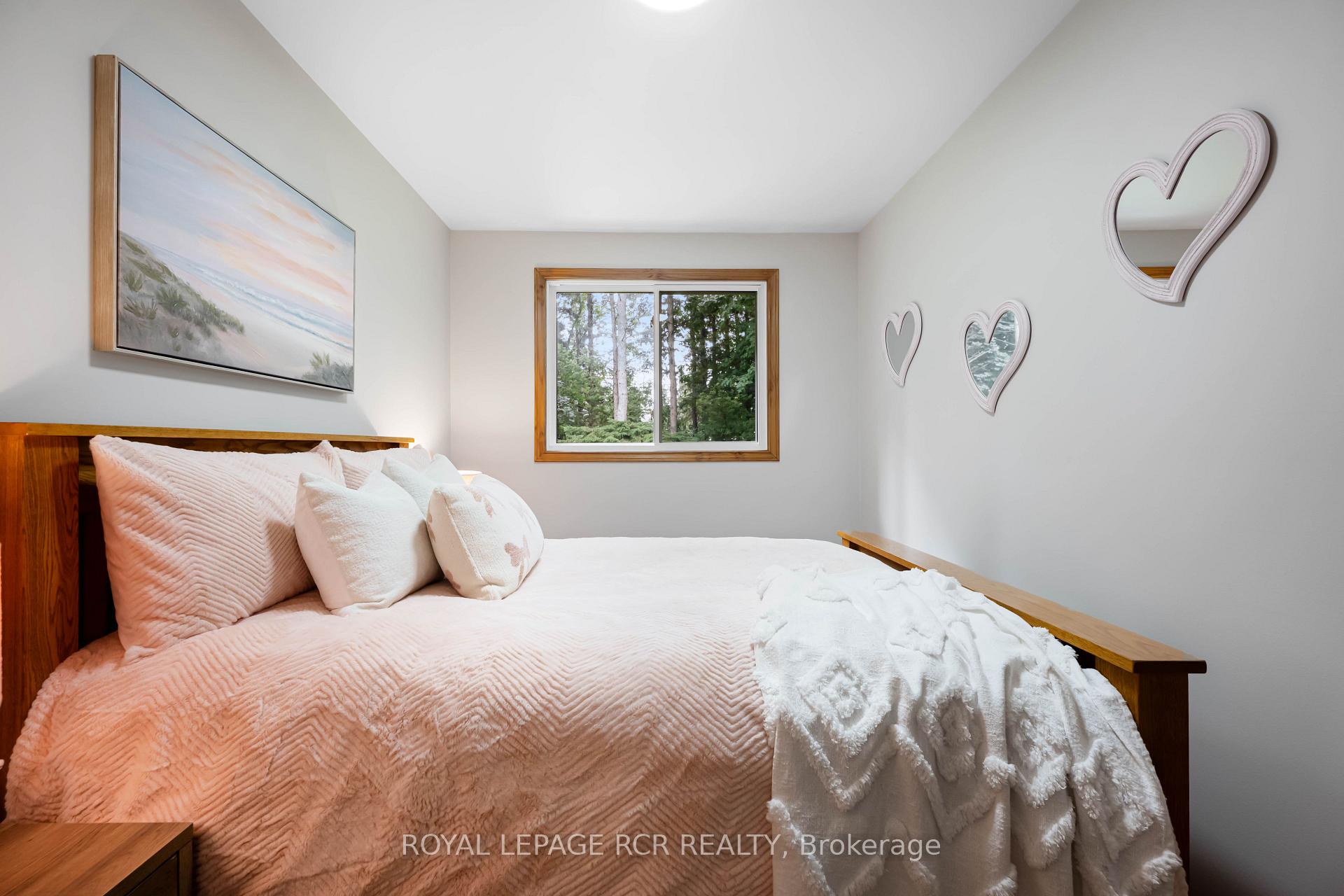 Photo 31 of 427 Pineview Gardens, Shelburne — HOMEH