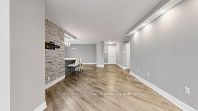 Photo 11 of Unit 512, 7440 Bathurst Street, Vaughan, Brownridge — HOMEH