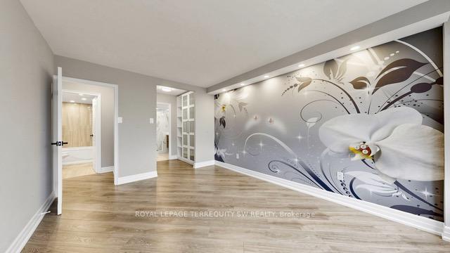 Photo 13 of Unit 512, 7440 Bathurst Street, Vaughan, Brownridge — HOMEH