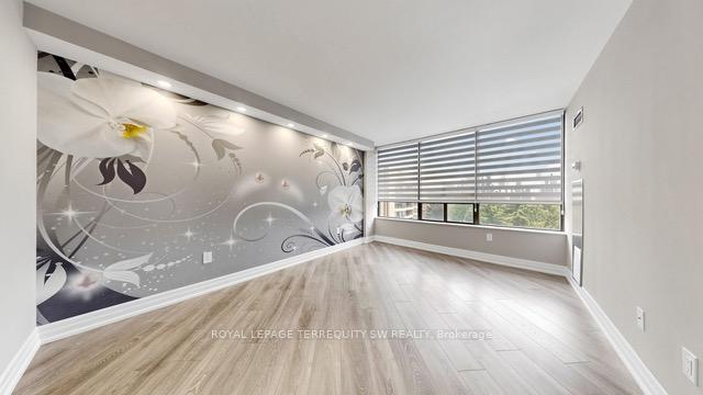 Photo 14 of Unit 512, 7440 Bathurst Street, Vaughan, Brownridge — HOMEH