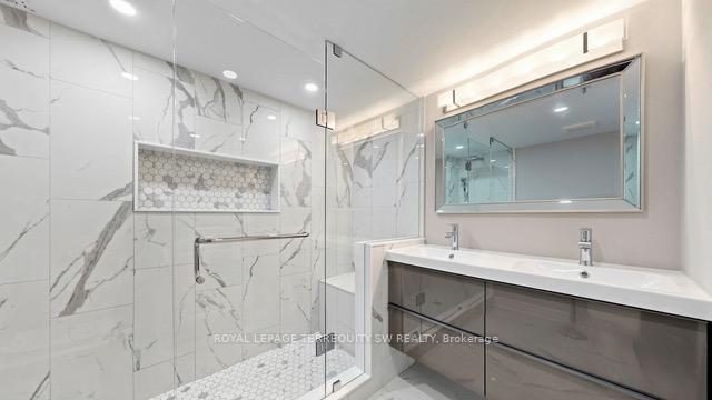 Photo 16 of Unit 512, 7440 Bathurst Street, Vaughan, Brownridge — HOMEH
