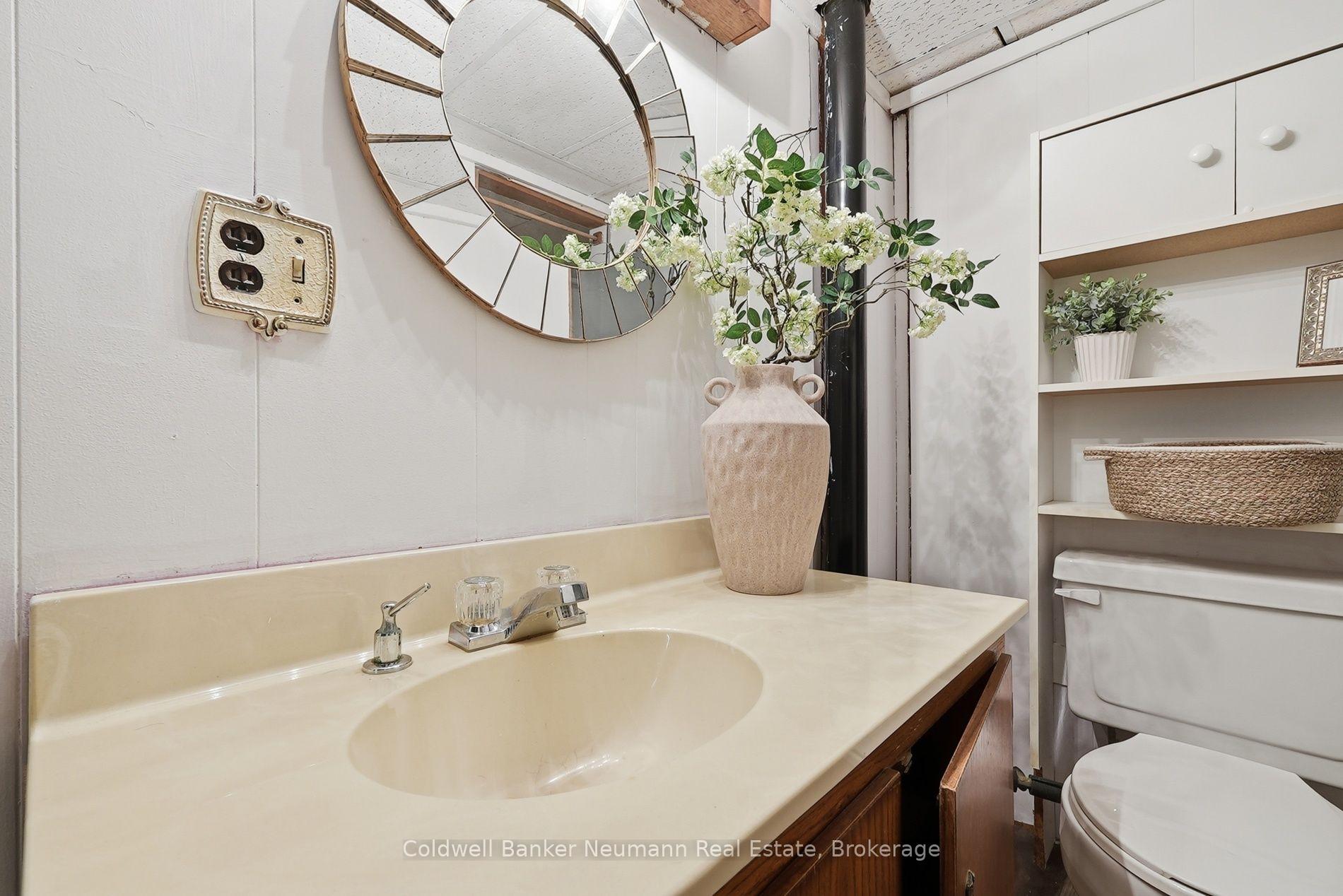 Photo 34 of 8 Pickwick Place, Guelph, Willow West/Sugarbush/West Acres — HOMEH