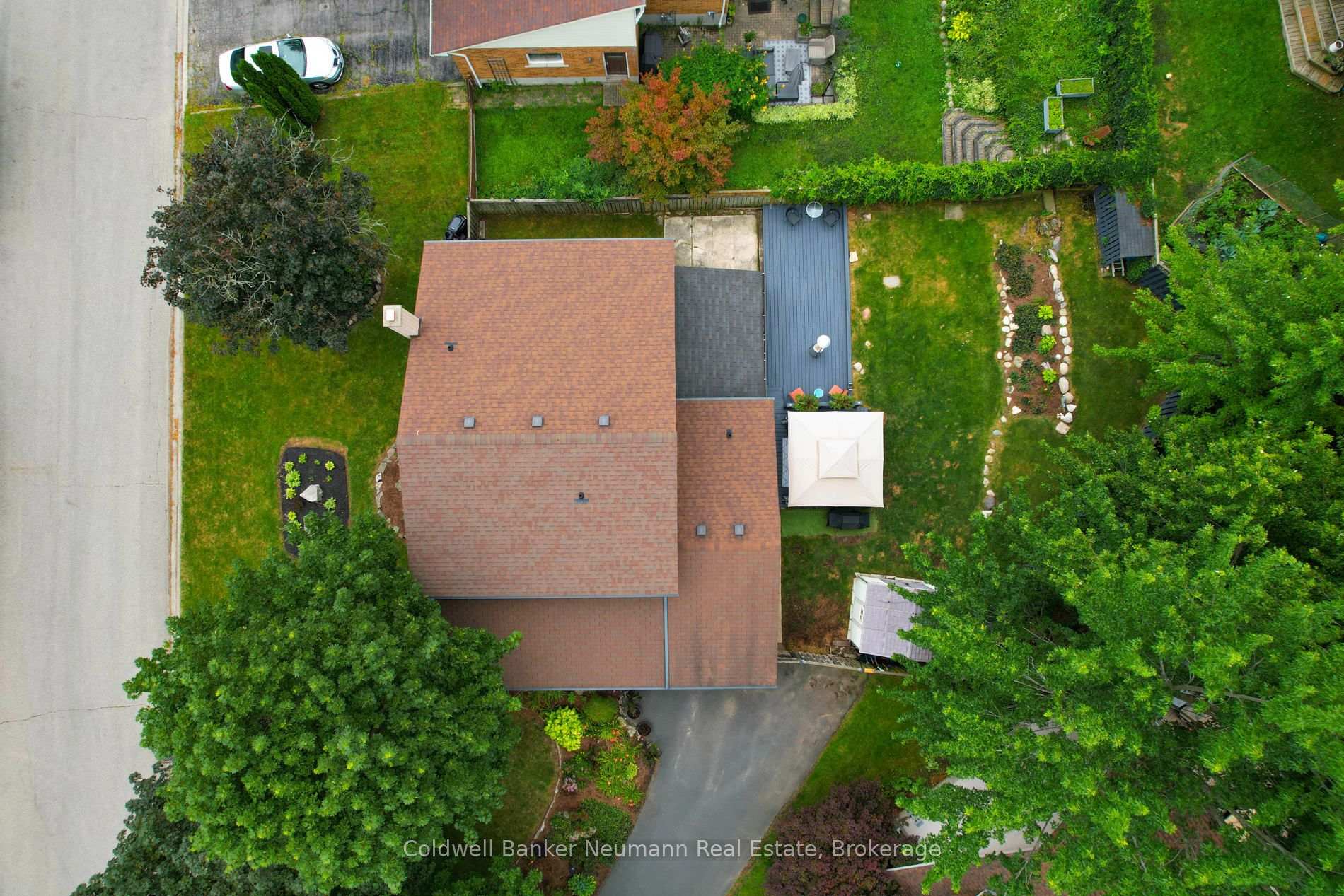 Photo 42 of 8 Pickwick Place, Guelph, Willow West/Sugarbush/West Acres — HOMEH
