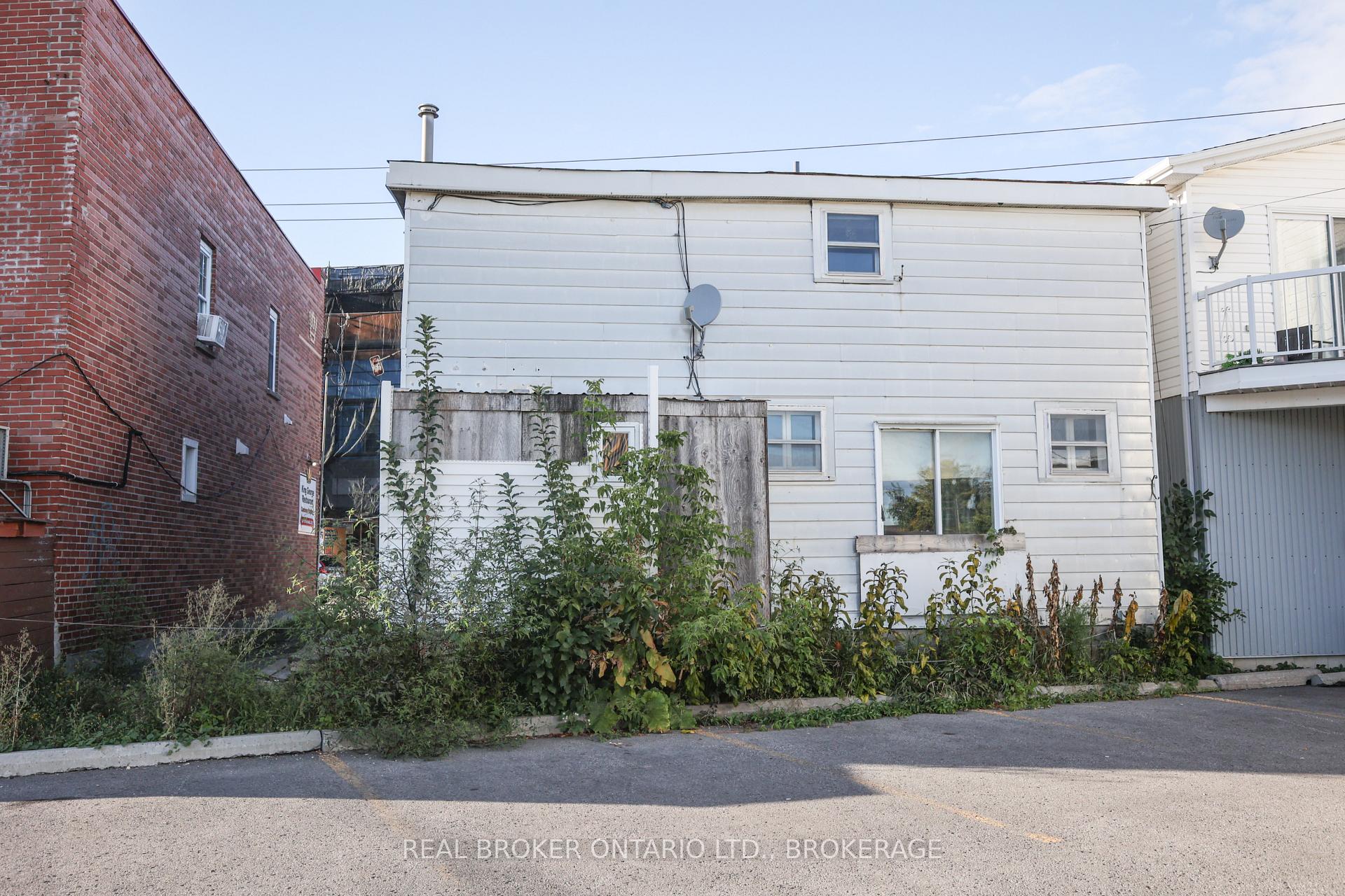 Photo 4 of 407 Montreal Road, Cornwall, Cornwall — HOMEH