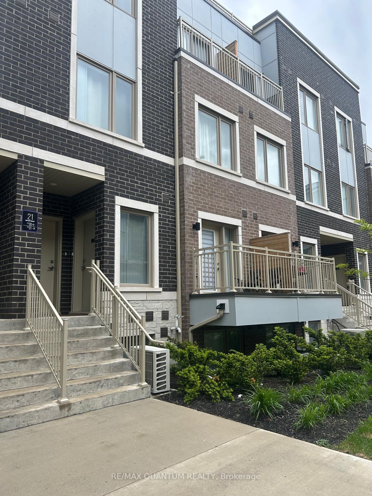 Photo 1 of Unit 32, 21 Honeycrisp Crescent, Vaughan, Vaughan Corporate Centre — HOMEH