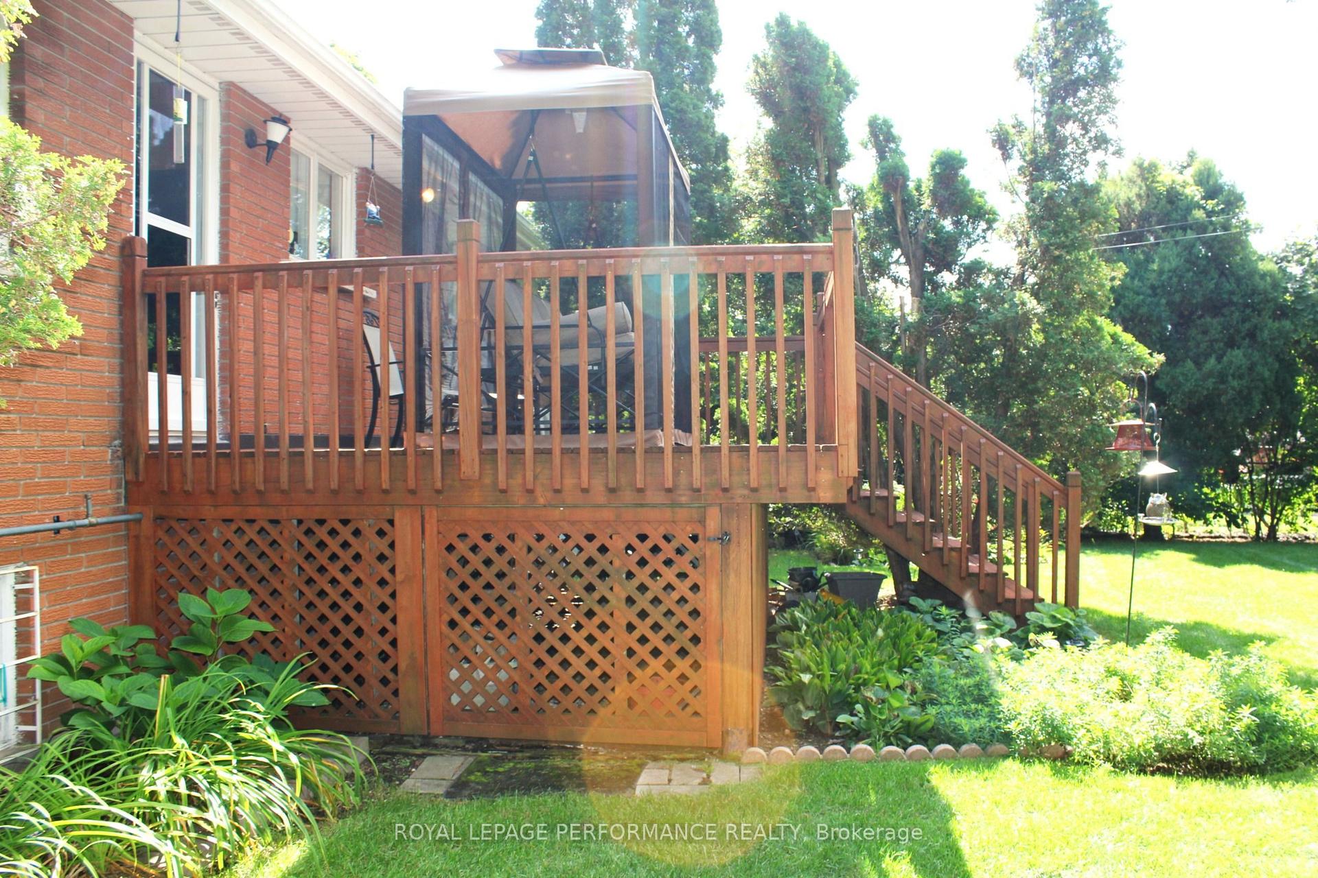 Photo 7 of 729 Iroquois Drive, Cornwall, Cornwall — HOMEH
