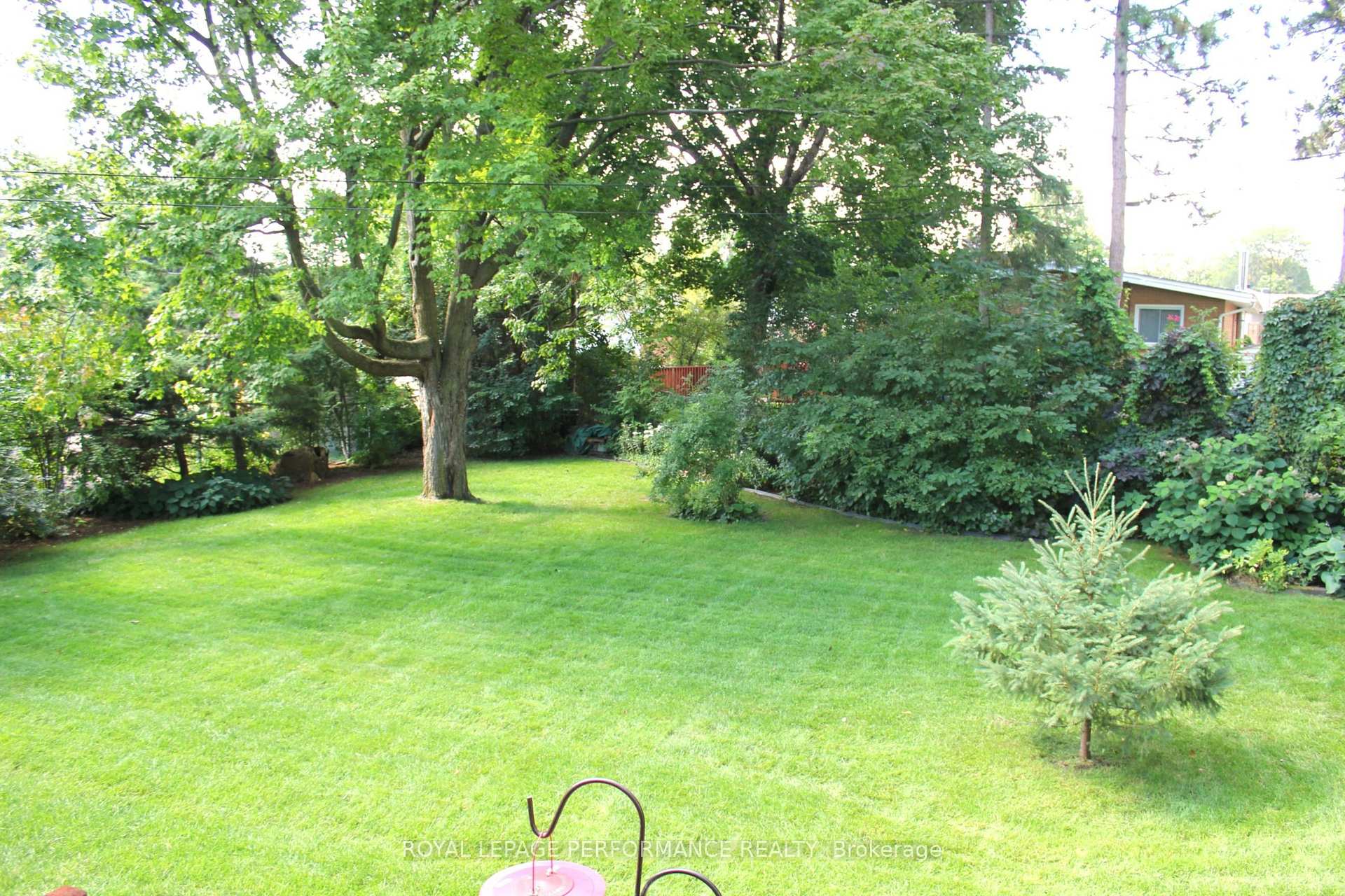 Photo 14 of 729 Iroquois Drive, Cornwall, Cornwall — HOMEH