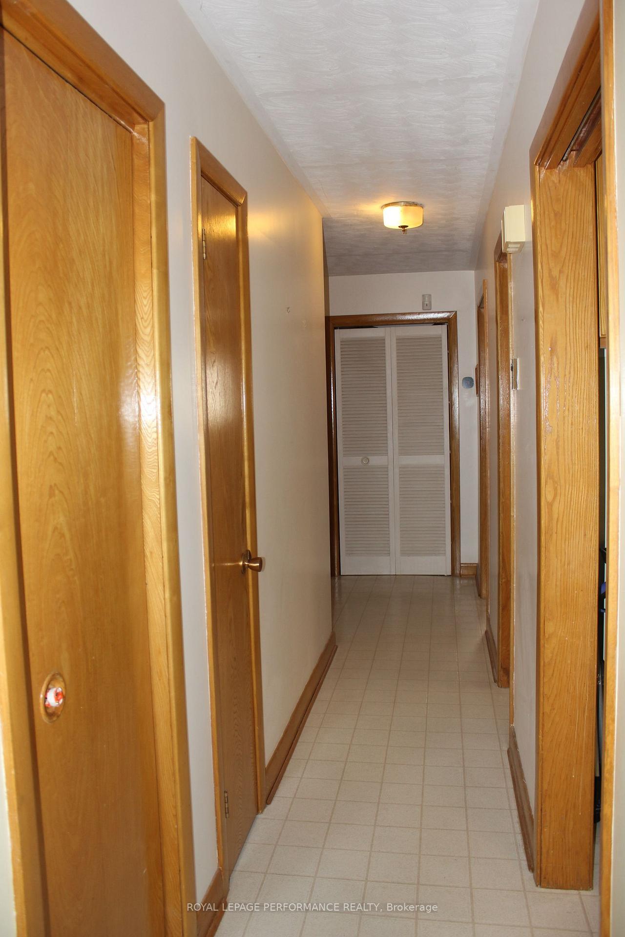 Photo 25 of 729 Iroquois Drive, Cornwall, Cornwall — HOMEH