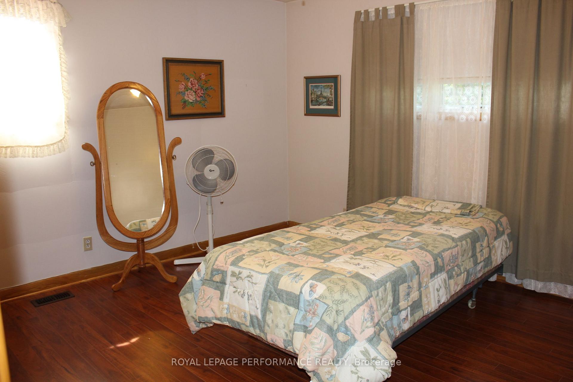 Photo 28 of 729 Iroquois Drive, Cornwall, Cornwall — HOMEH