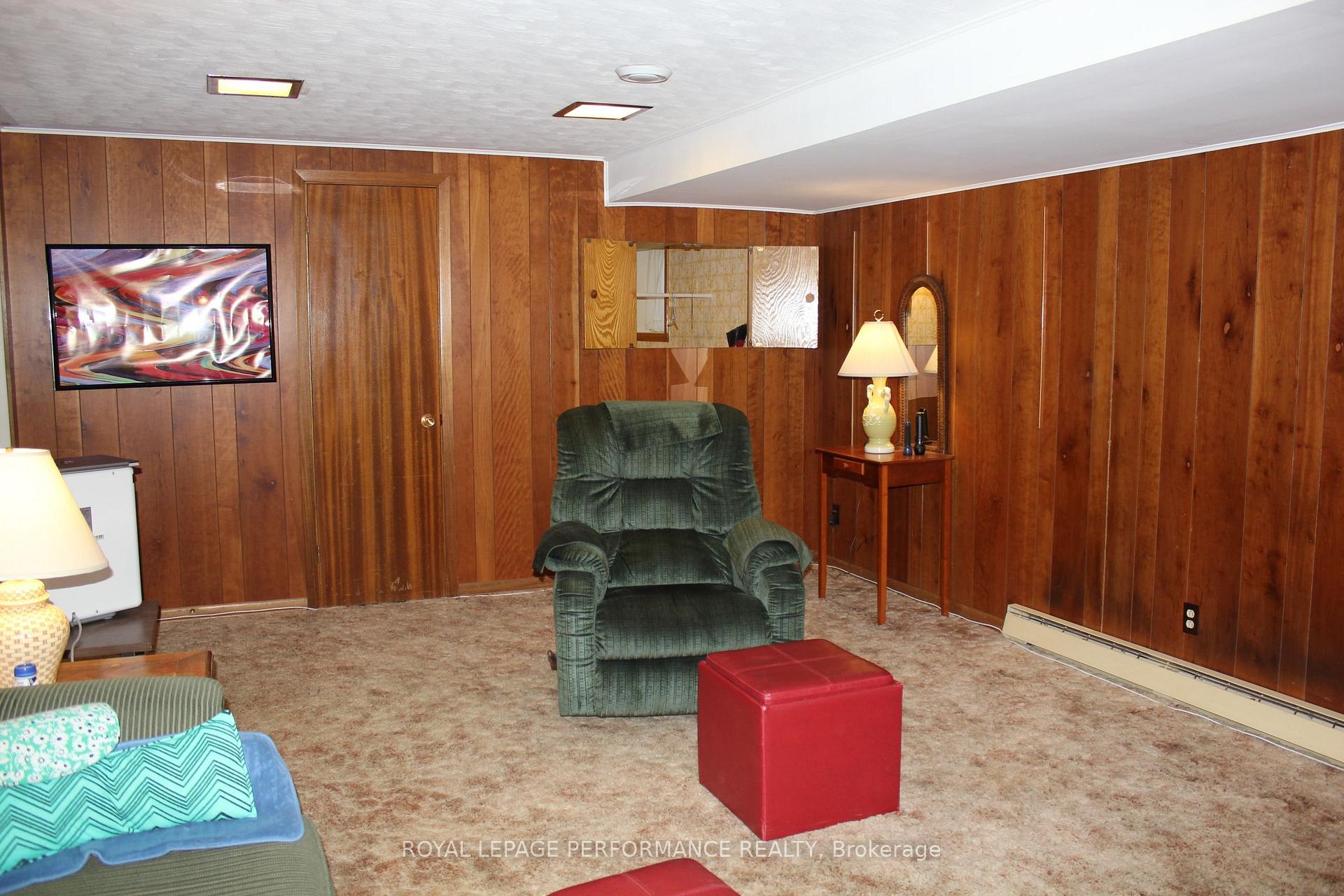 Photo 36 of 729 Iroquois Drive, Cornwall, Cornwall — HOMEH