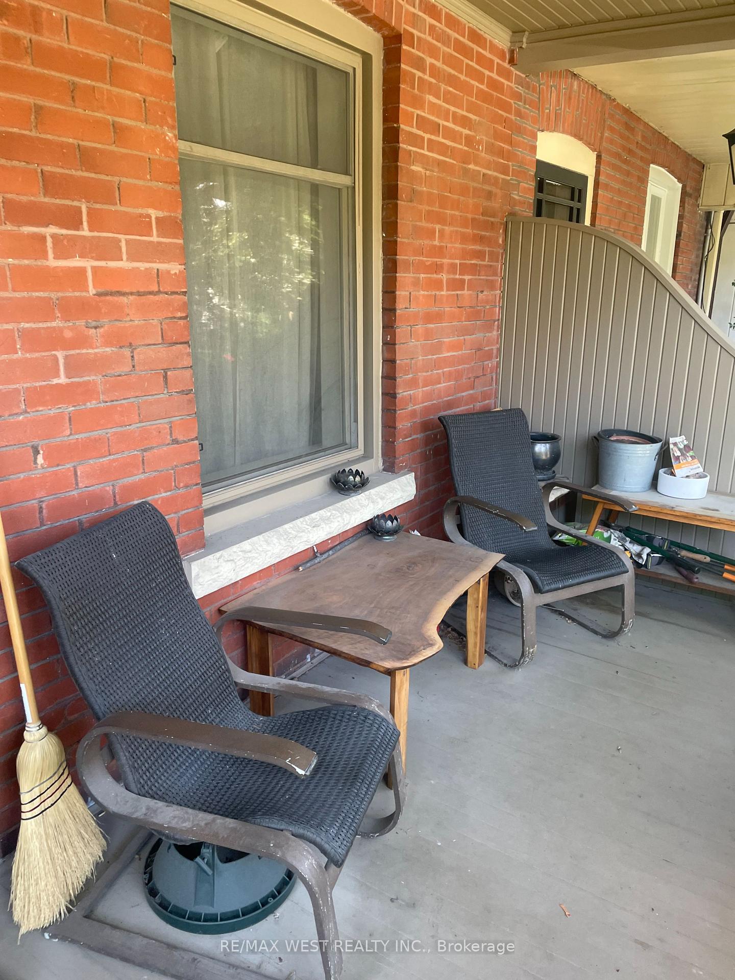 Photo 4 of Unit Main & Second, 58 Lynd Avenue, Toronto, Roncesvalles — HOMEH