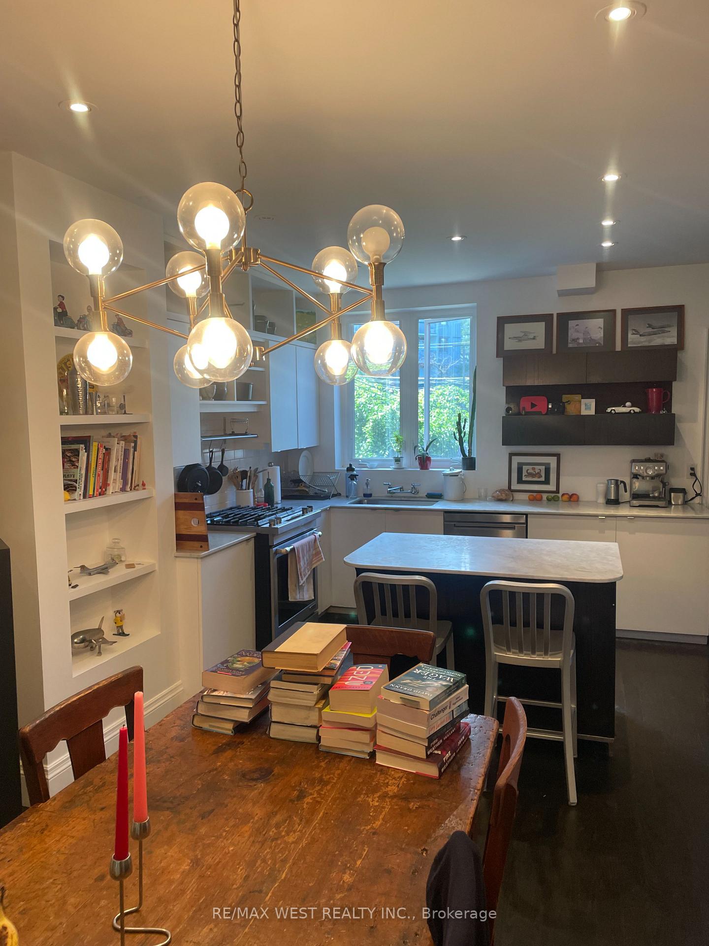 Photo 11 of Unit Main & Second, 58 Lynd Avenue, Toronto, Roncesvalles — HOMEH