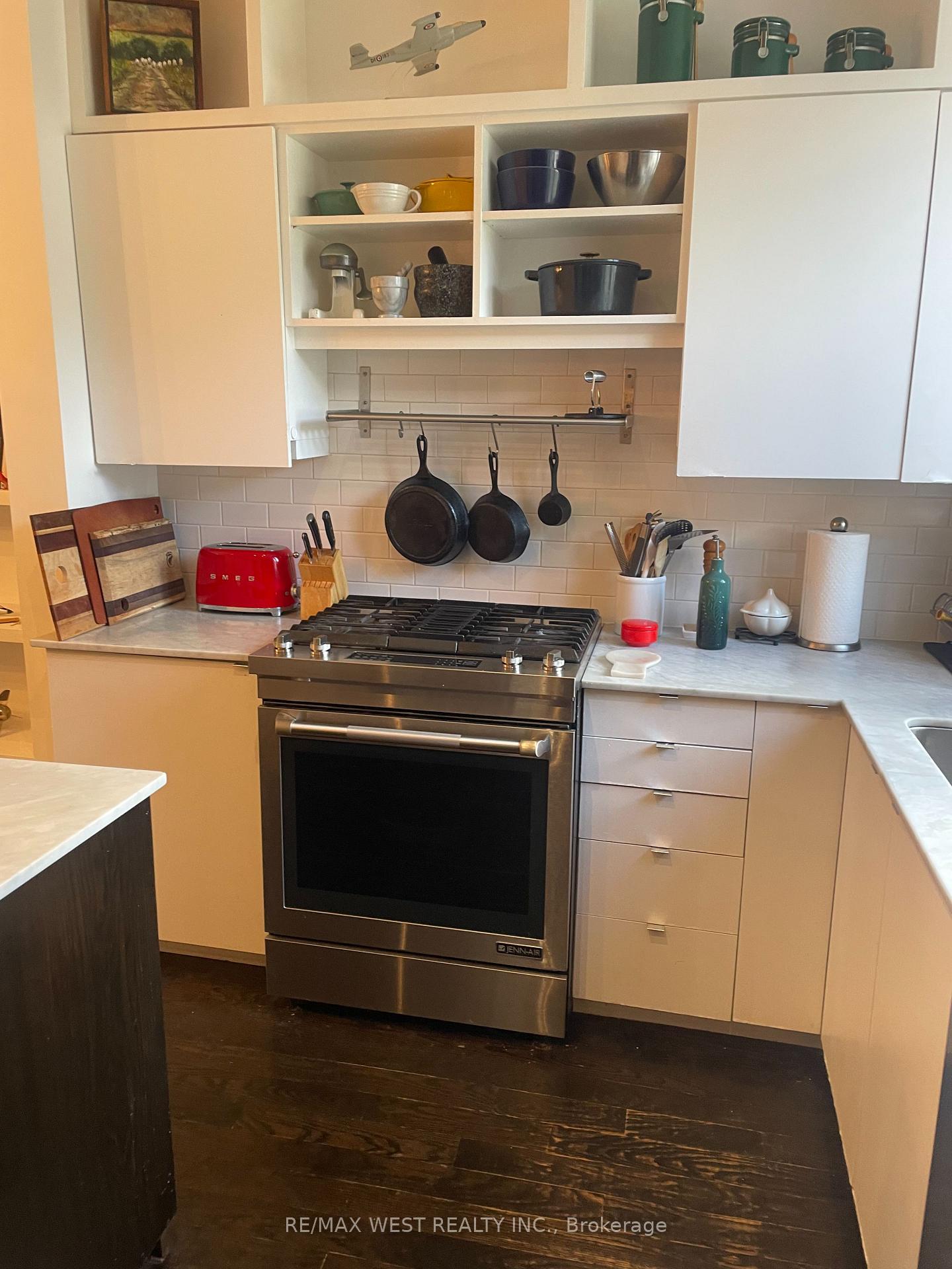 Photo 12 of Unit Main & Second, 58 Lynd Avenue, Toronto, Roncesvalles — HOMEH